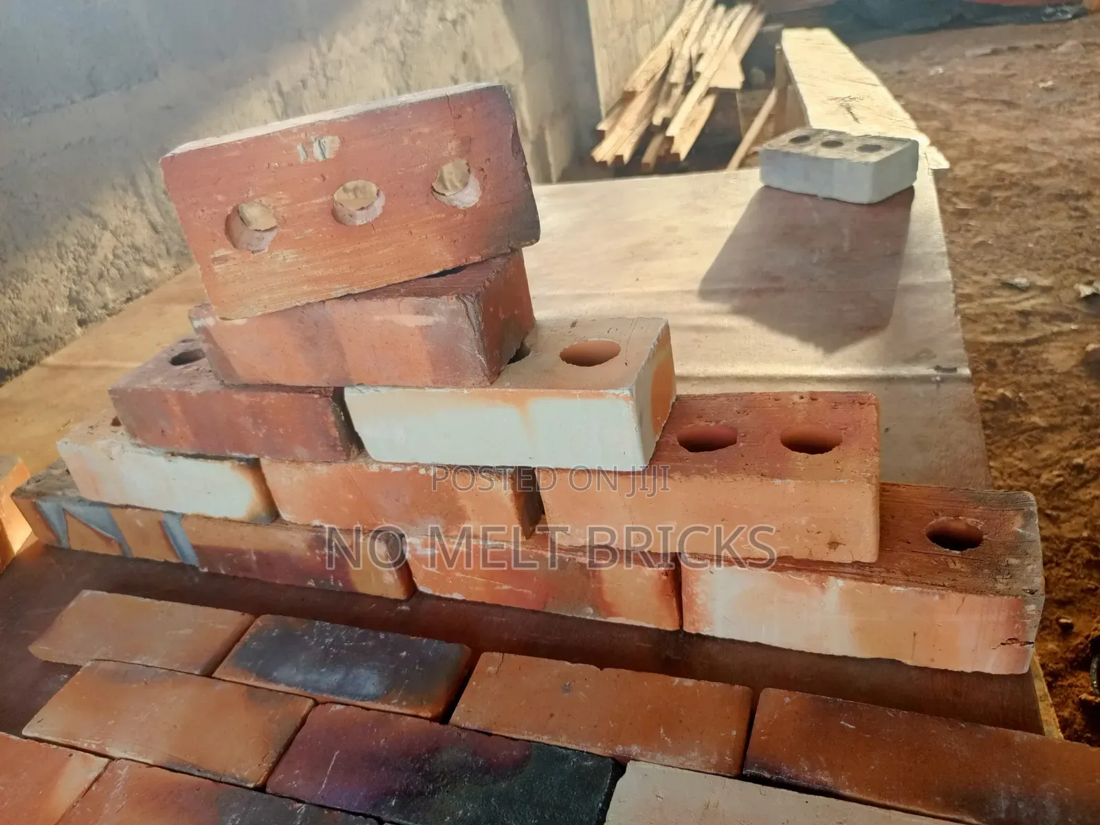 3 Hole Burnt Bricks for Housing and Fence Wall