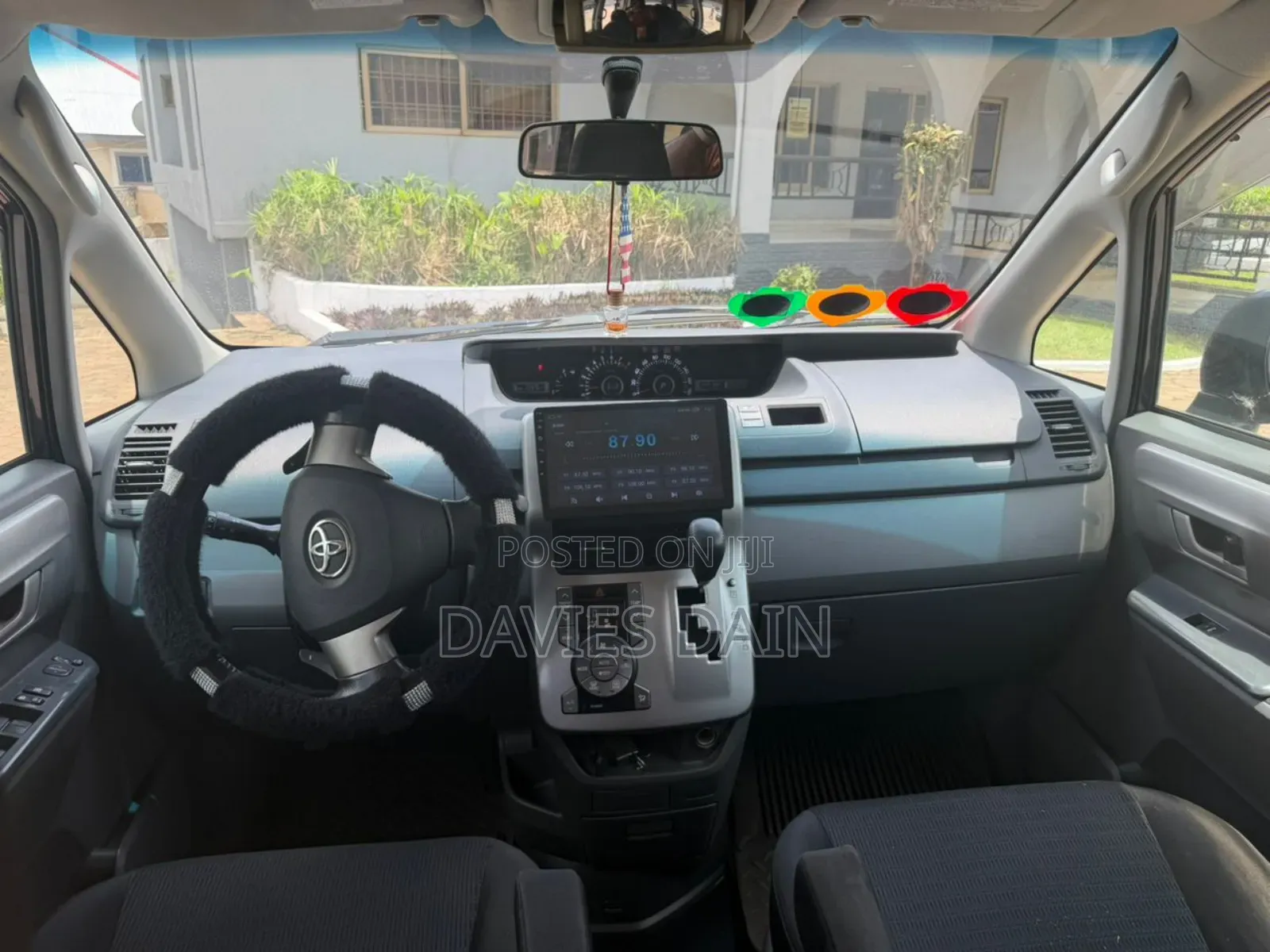 Toyota Voxy 2015 Black
