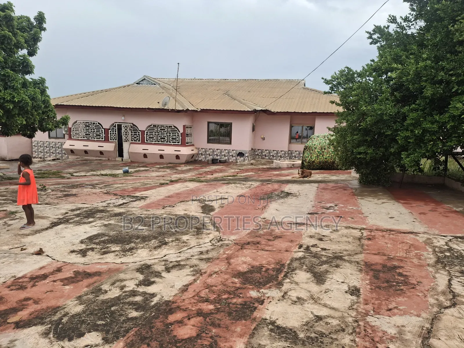 5bdrm House in B2 Properties Agency, Kumasi Metropolitan for sale