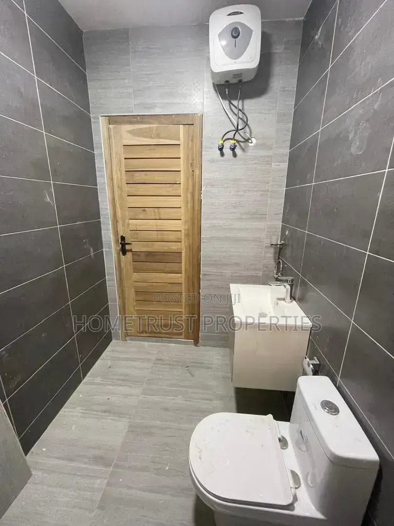 4bdrm Duplex in Dome Atomic Down, Kwabenya for sale