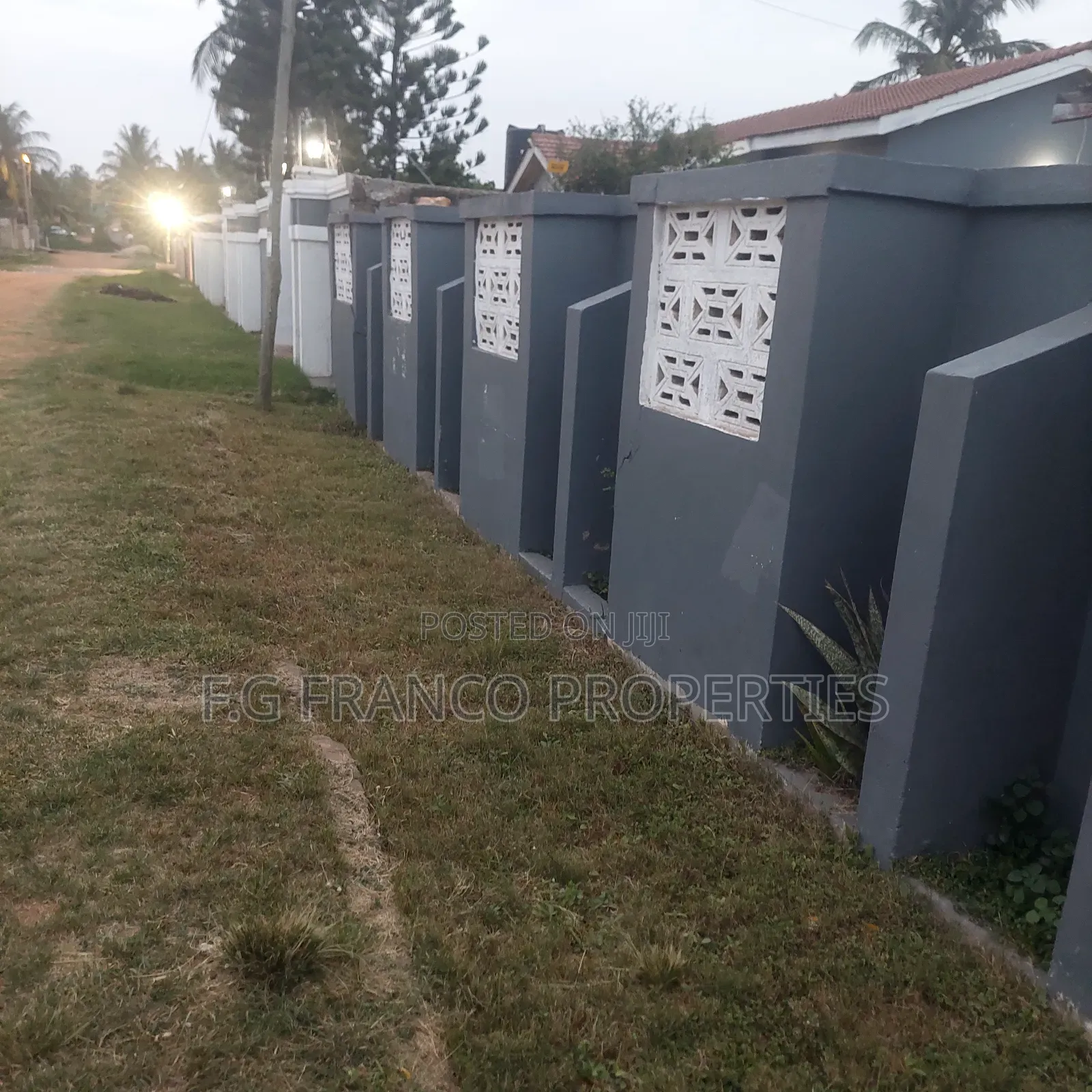2bdrm House in Kg Franco Properties, Spintex for sale