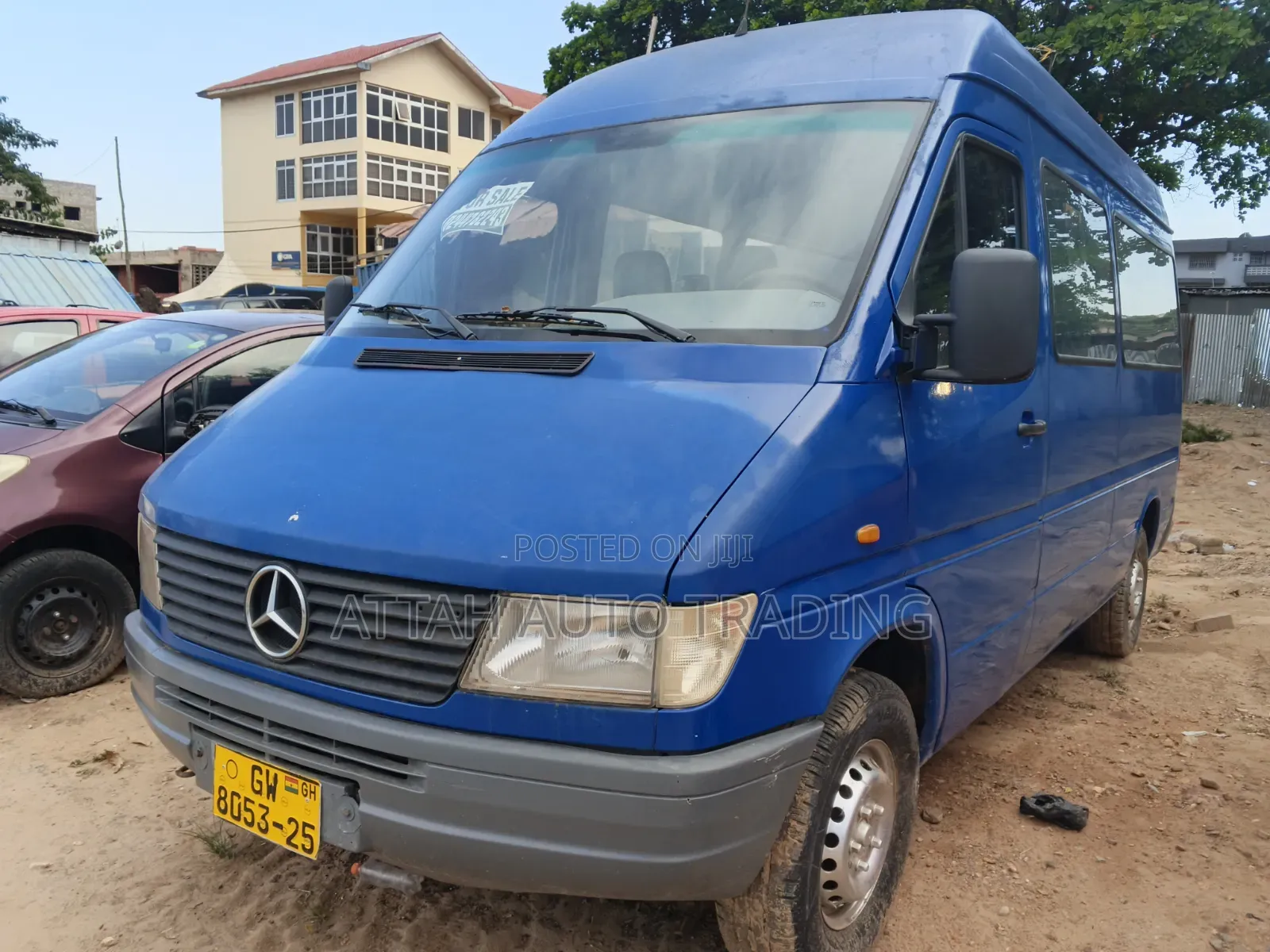 Mercedes-Benz Sprinter 2000 Blue