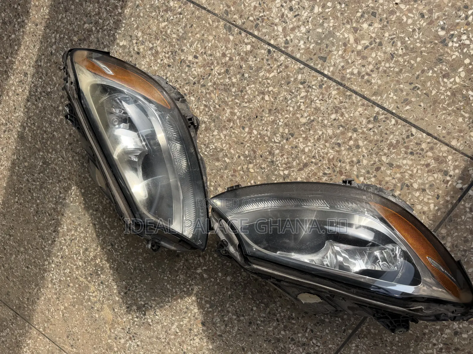 C300 ( 205 )( 2015-2018 )Orginal Home Used Headlight