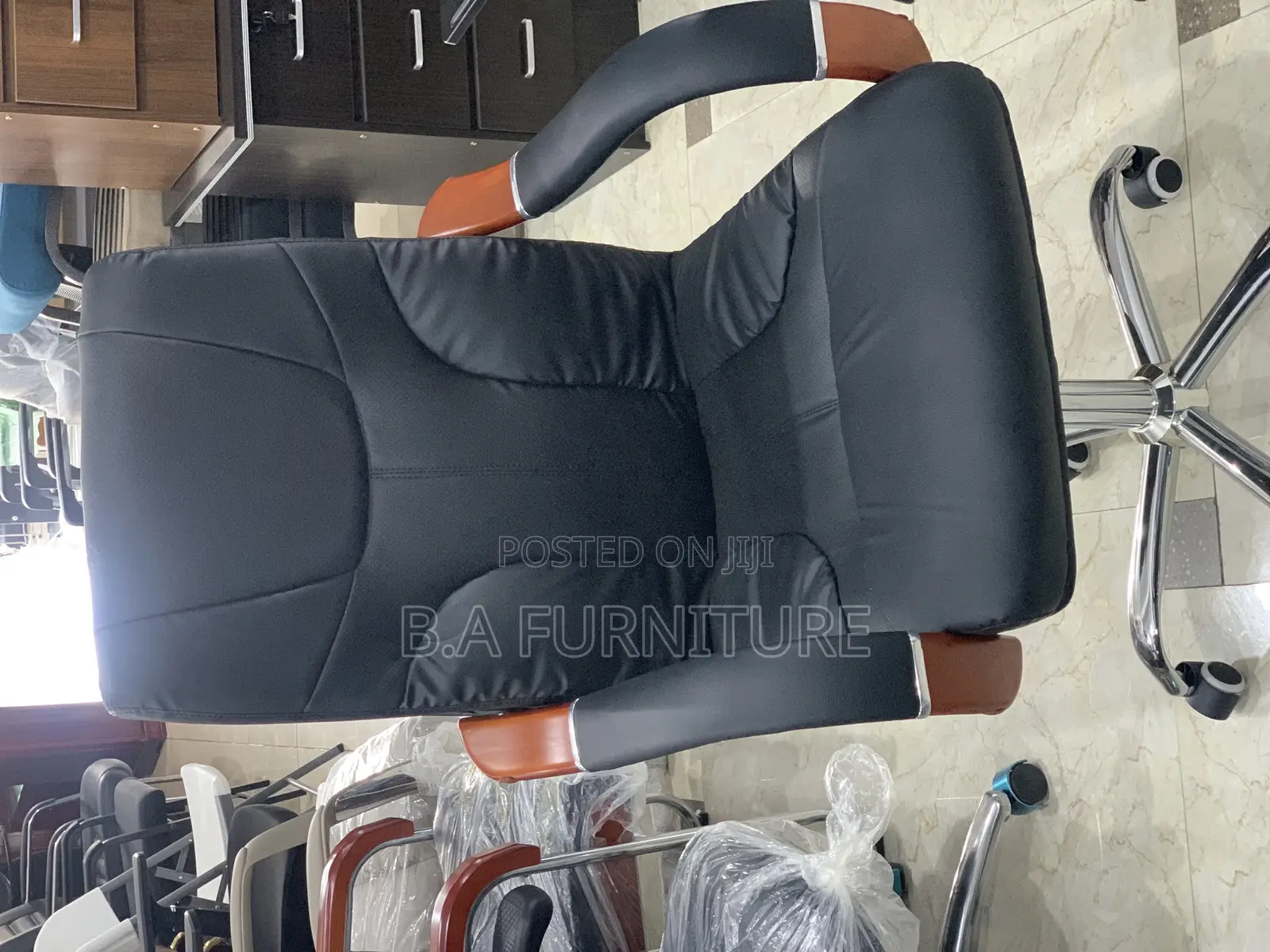 Office Chair— Leather Swivel Chair