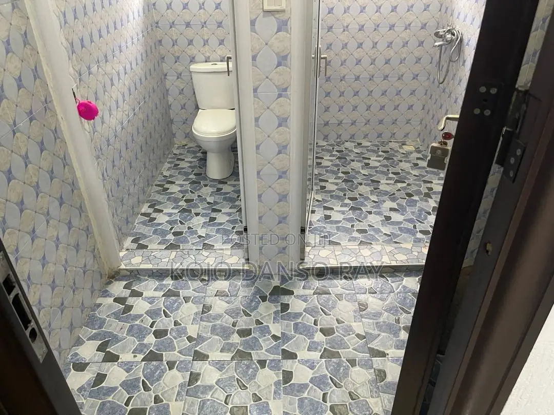 4bdrm House in Kwabenya for sale