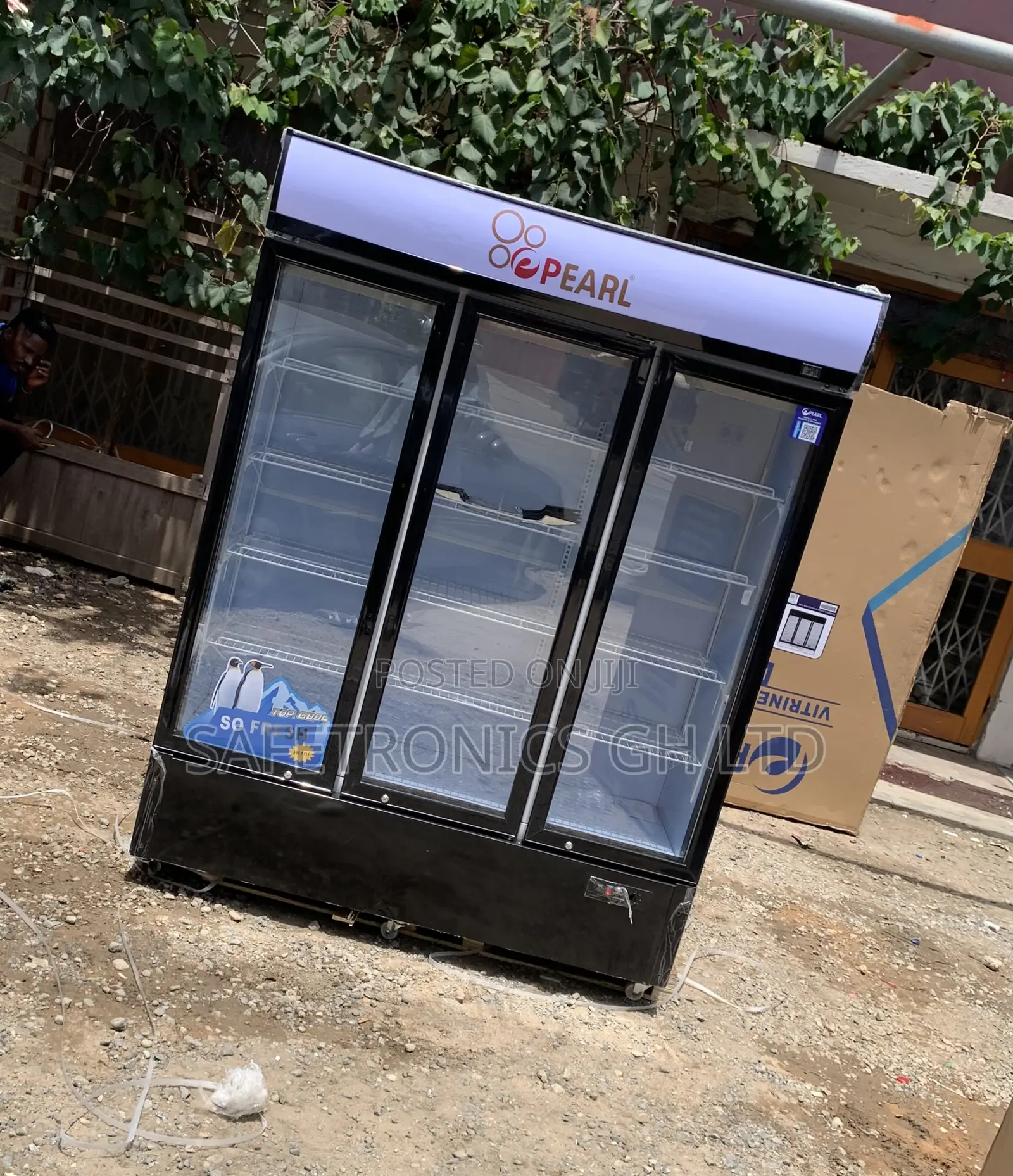 Premium Fast 3 Doors 950l Display Pearl PVC-150 Fridge