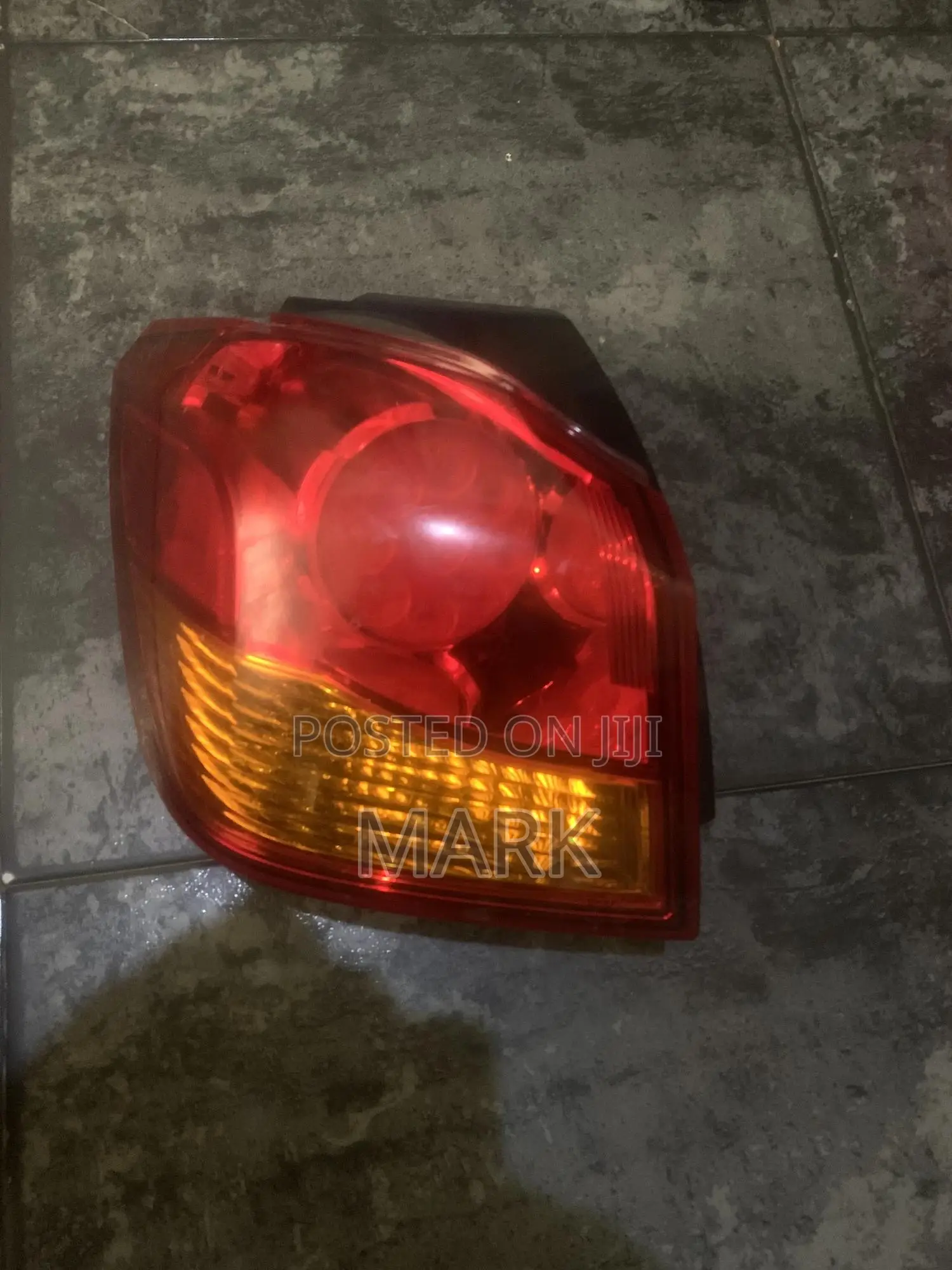 Mitsubishi Outlander 2011-2019 Taillight (Left Corner )