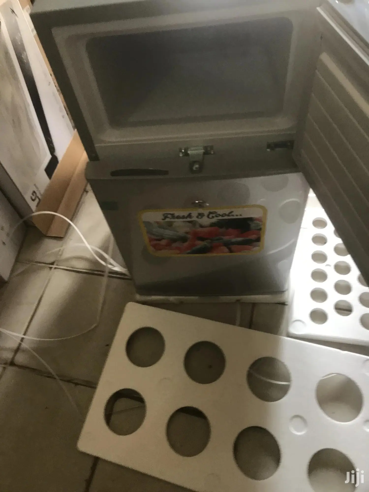 Pearl Table Top Double Door Refrigerator 85L