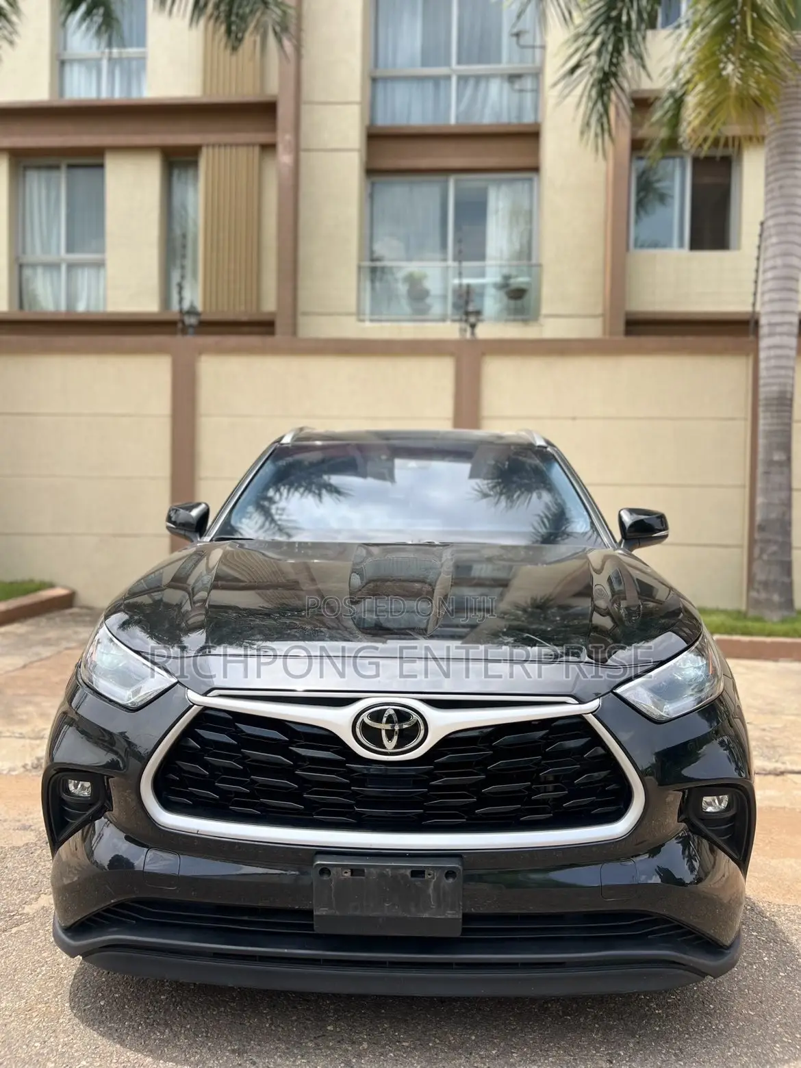 Toyota Highlander XLE 2022 Black