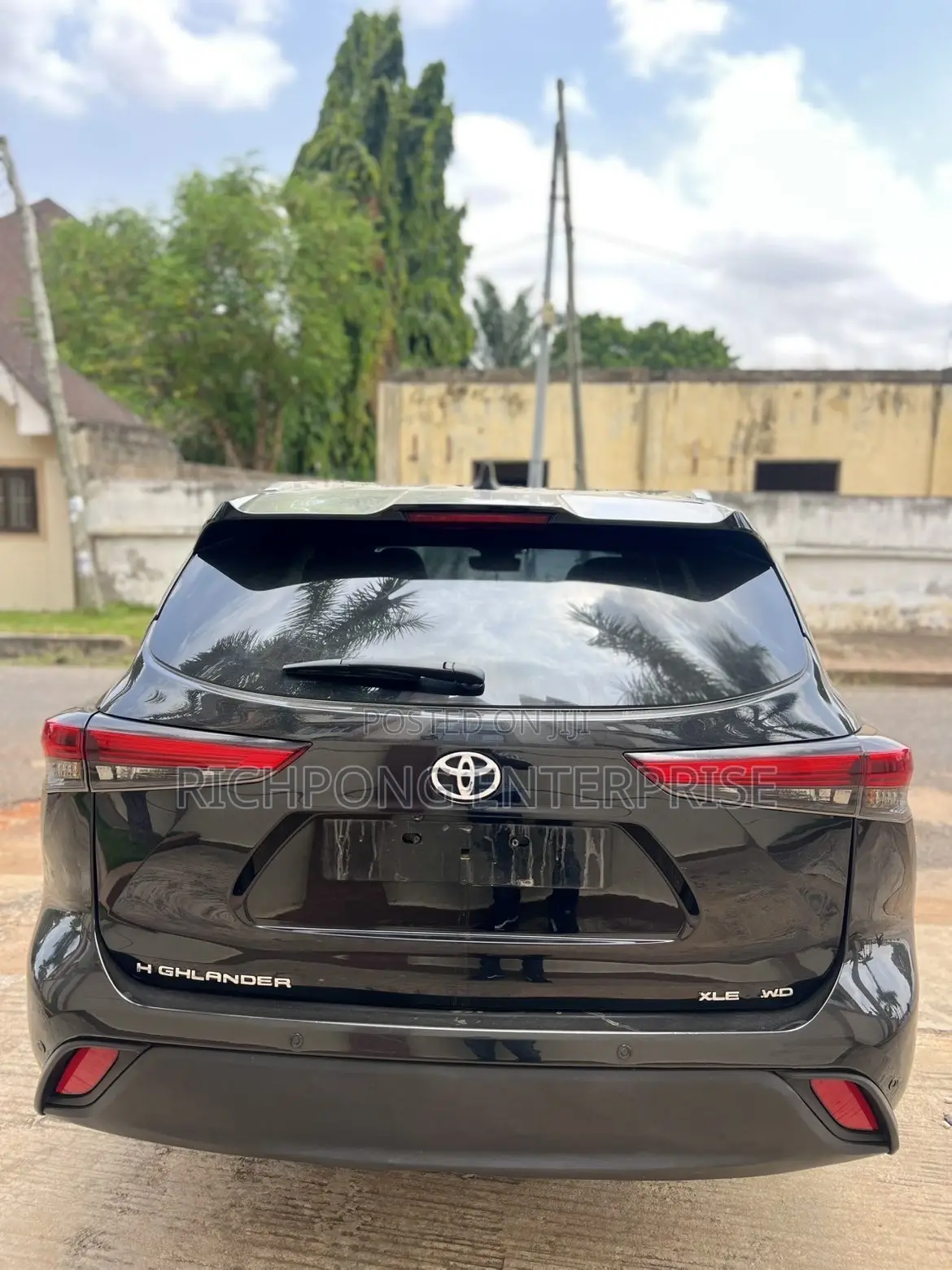 Toyota Highlander XLE 2022 Black