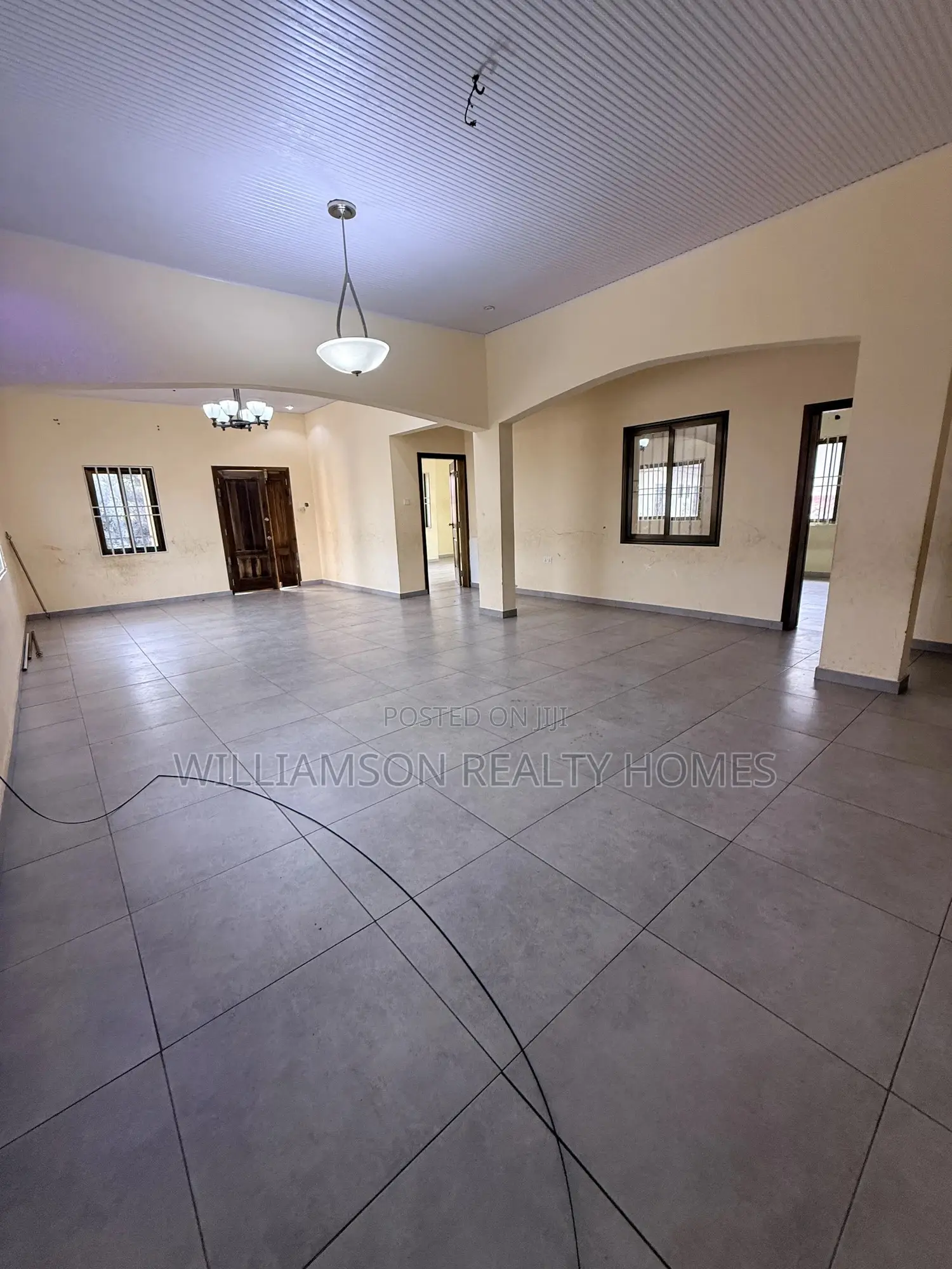 3bdrm Apartment in Hfc Estate Area, Spintex for rent