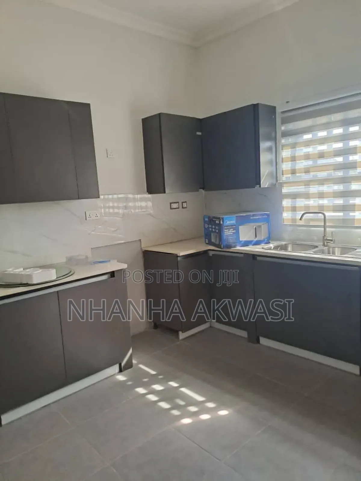 2bdrm Apartment in Lashibi, Sakumono for rent