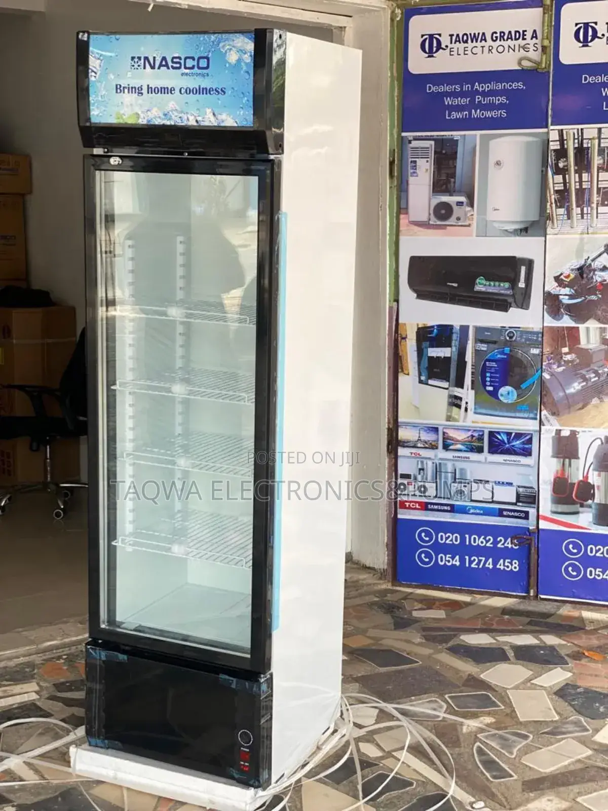 Impressive Nasco 298l Beverages Display Fridge
