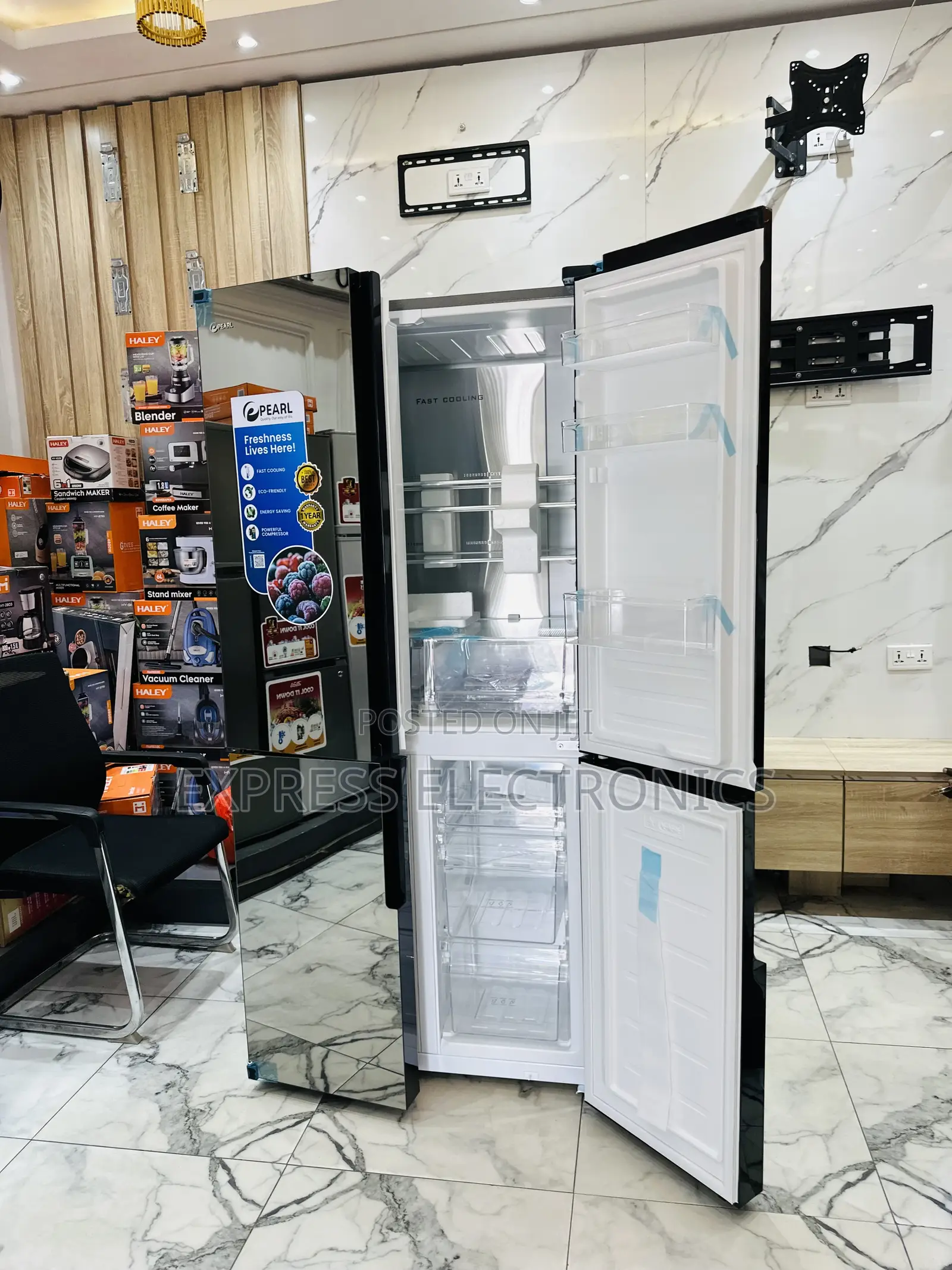 Best Buy for Less Pearl 482l Four Door Fridge Black