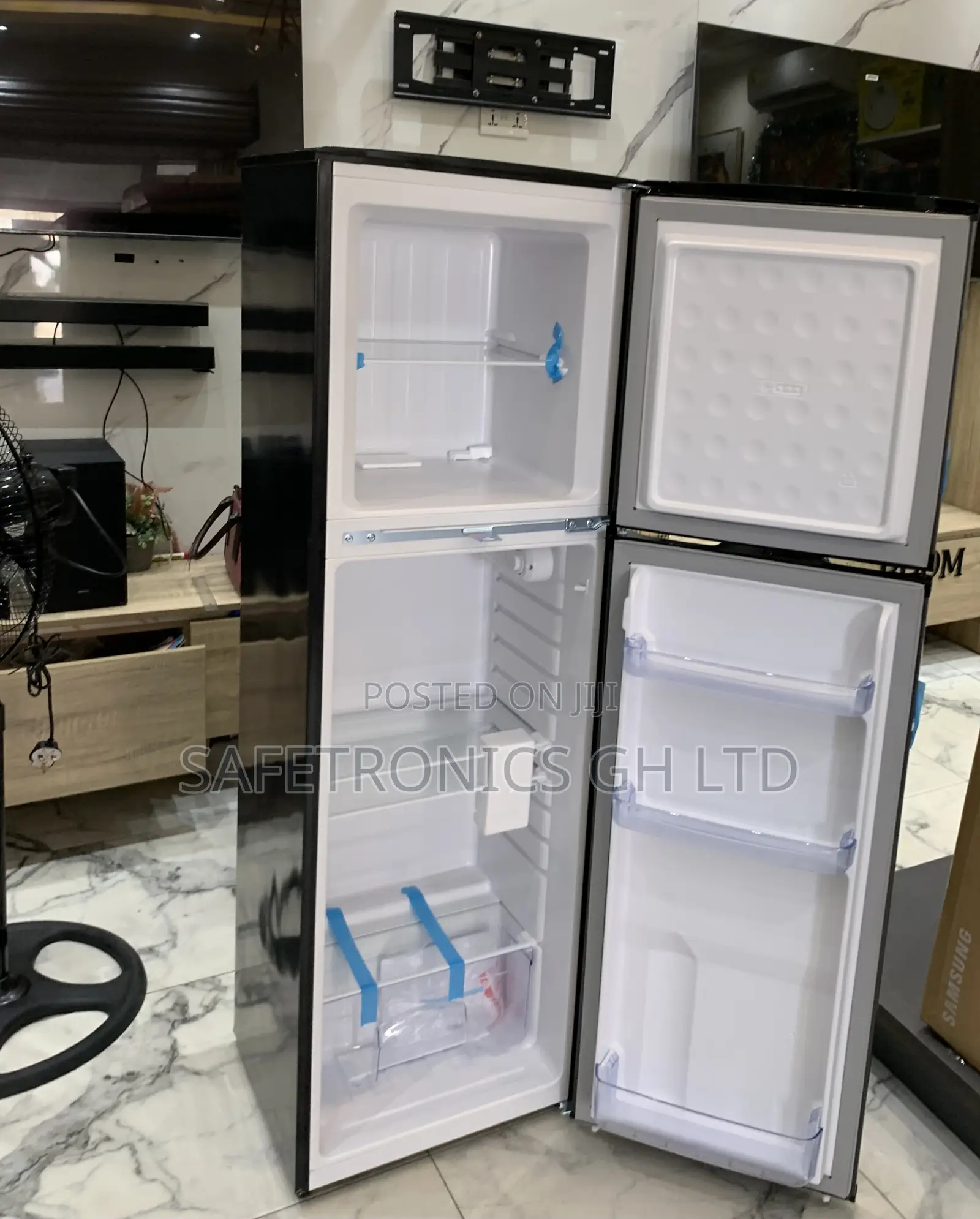 Get Accurate Pearl Pf-262tix-1a Is a Double-Door, Top-Freezer