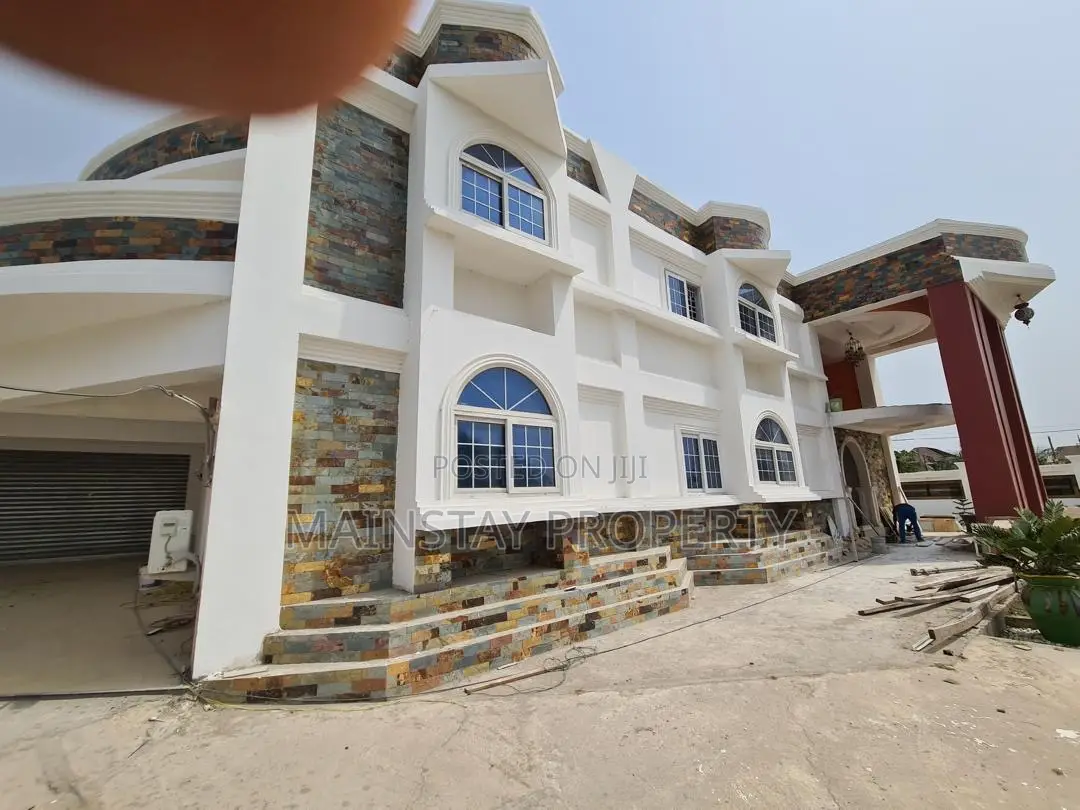 7bdrm House in Mainstay Estates, Tema Metropolitan for sale