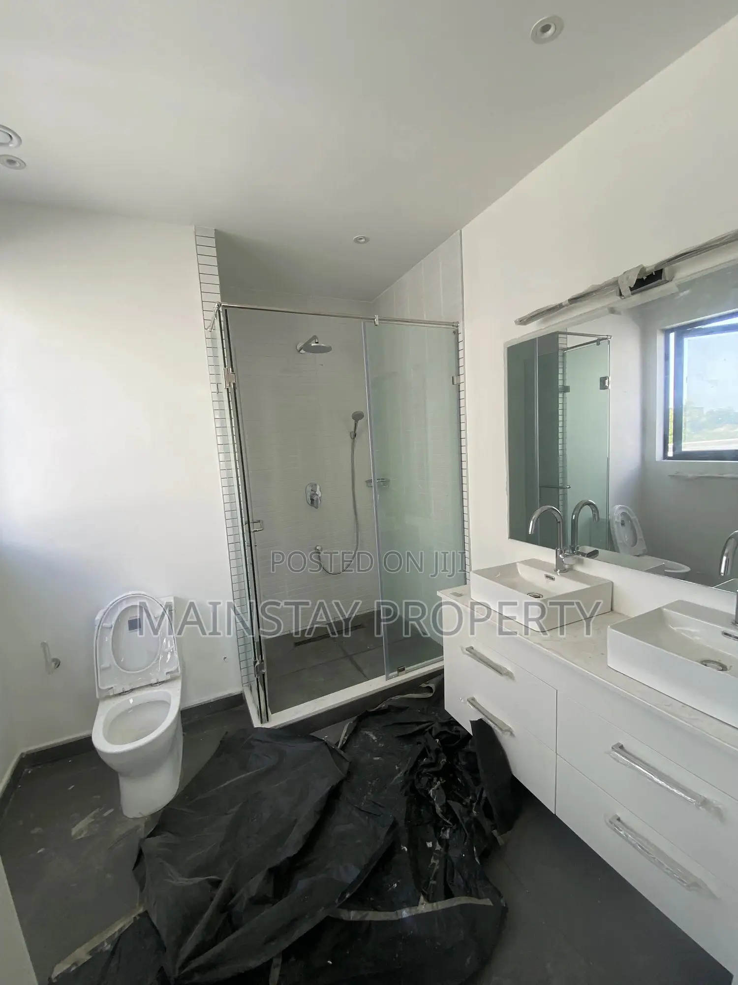 4bdrm House in Mainstay Estates, Tema Metropolitan for sale