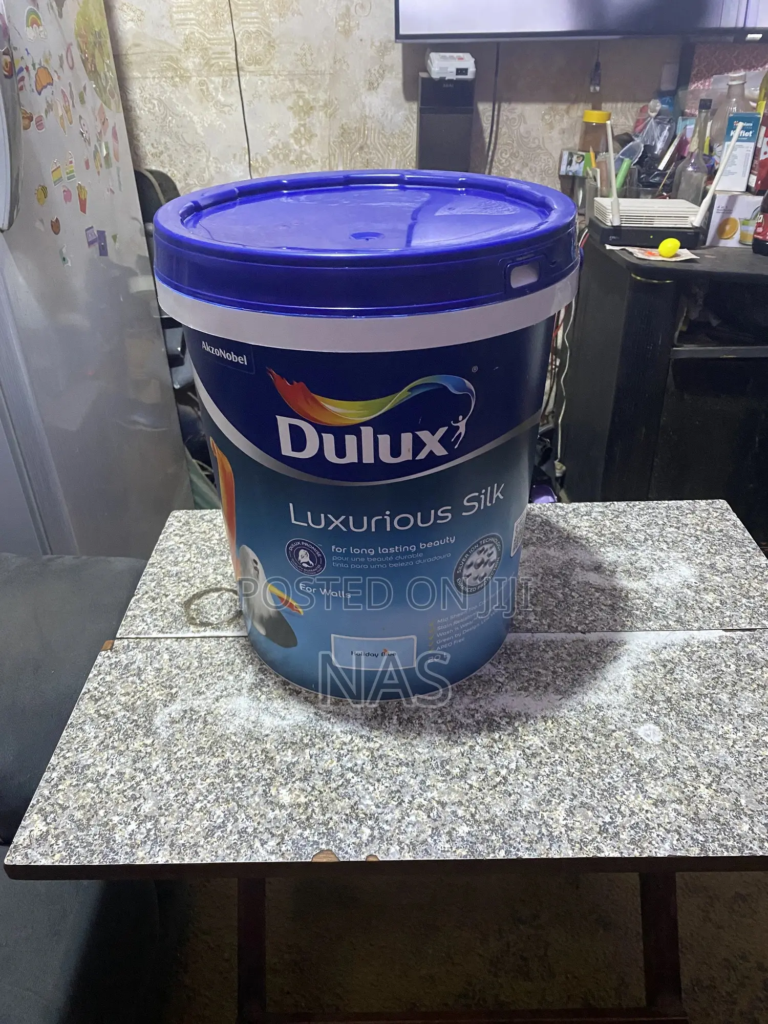 Foreign Dulux Luxurious Silk Wall Paint.