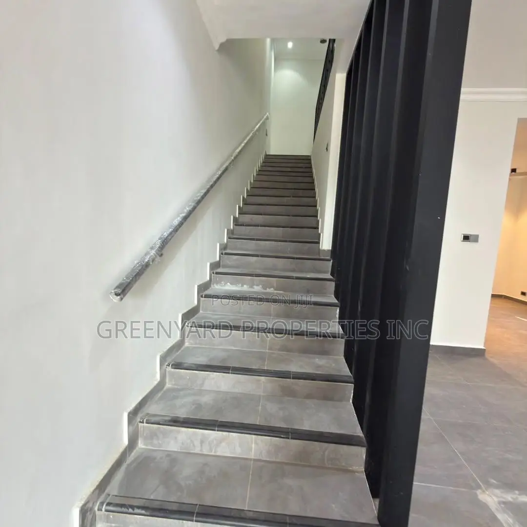 3bdrm House in Lakeside C8 for sale