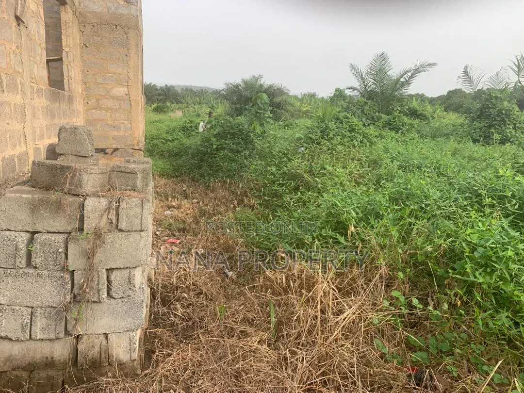 Quarter Plot of Land for Sale Located at Oyibi Saasabi