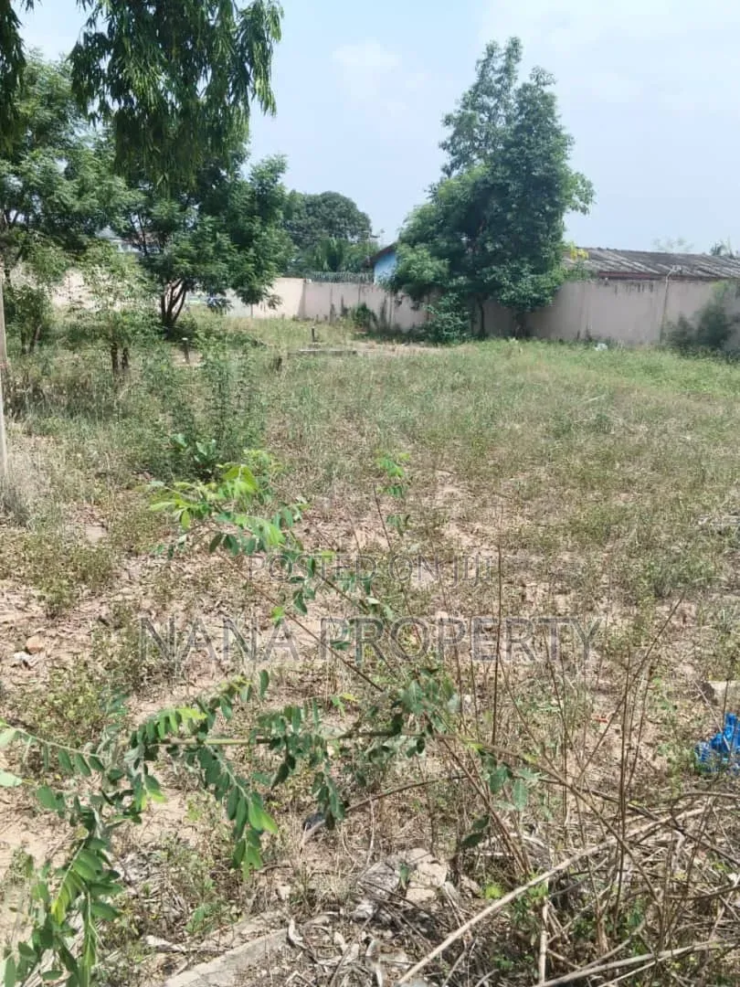 Quarter Plot of Land for Sale Located at Oyibi Saasabi