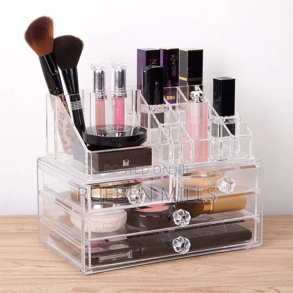 Glitz and Glamour Deluxe Cosmetic Make Up Organizer Storage Box