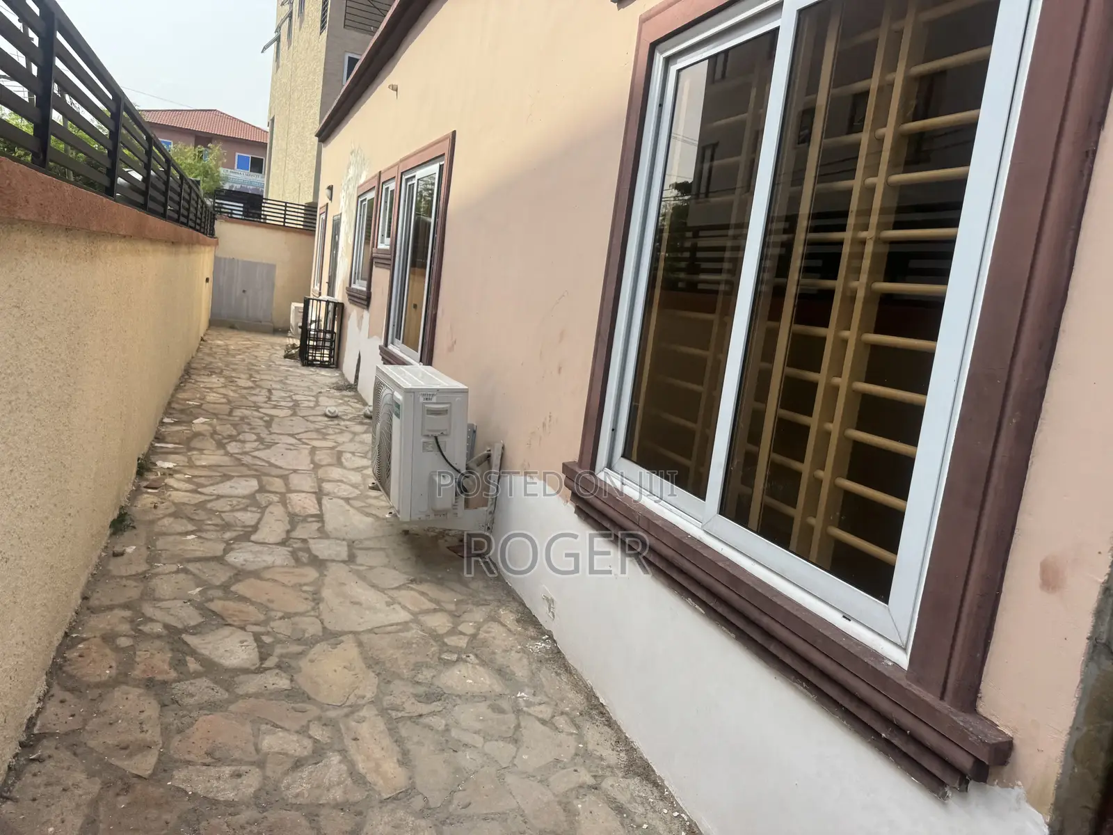 3bdrm House in Achimota Mile 7 for rent