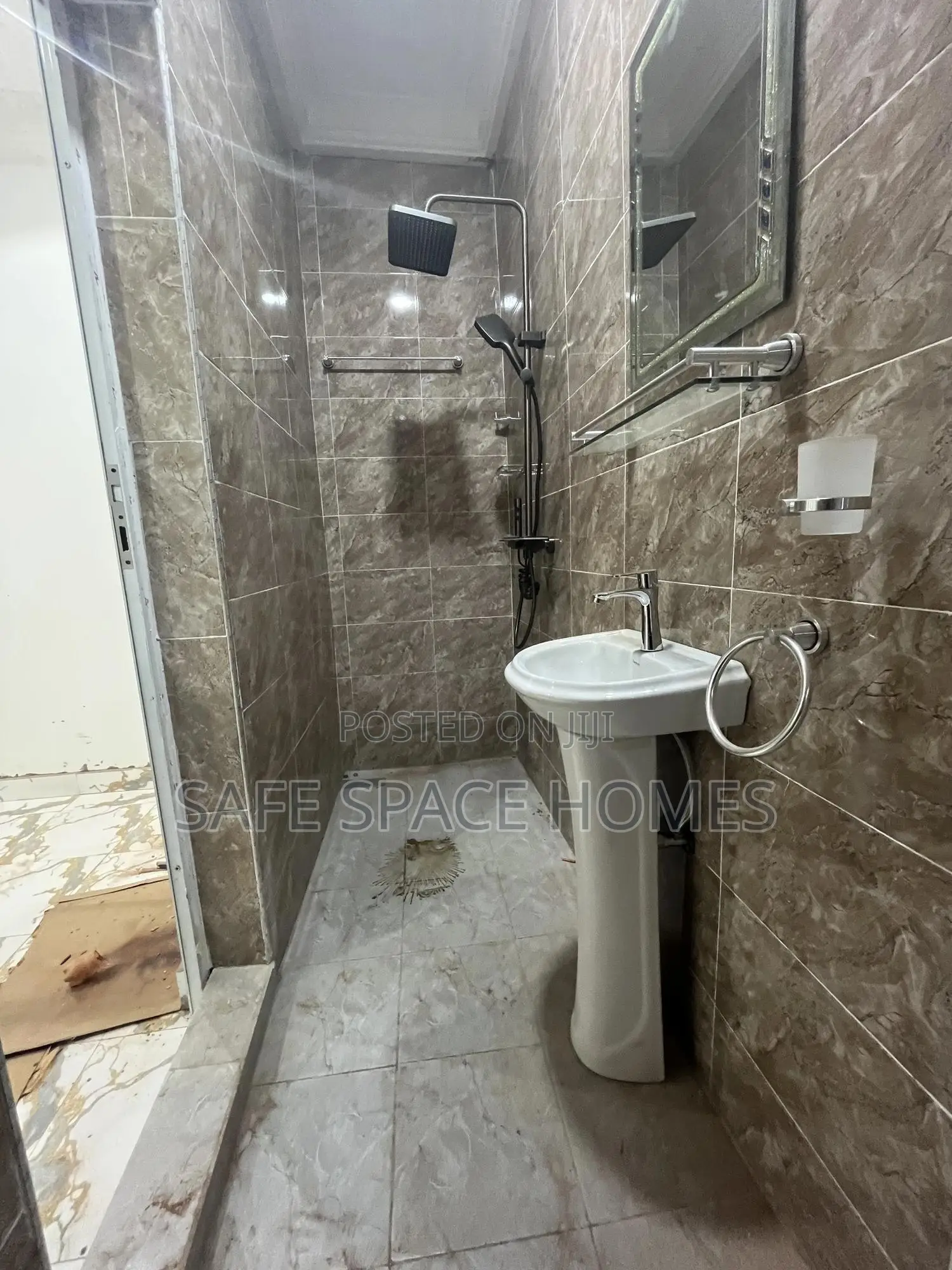 2bdrm Apartment in Burma Camp for rent