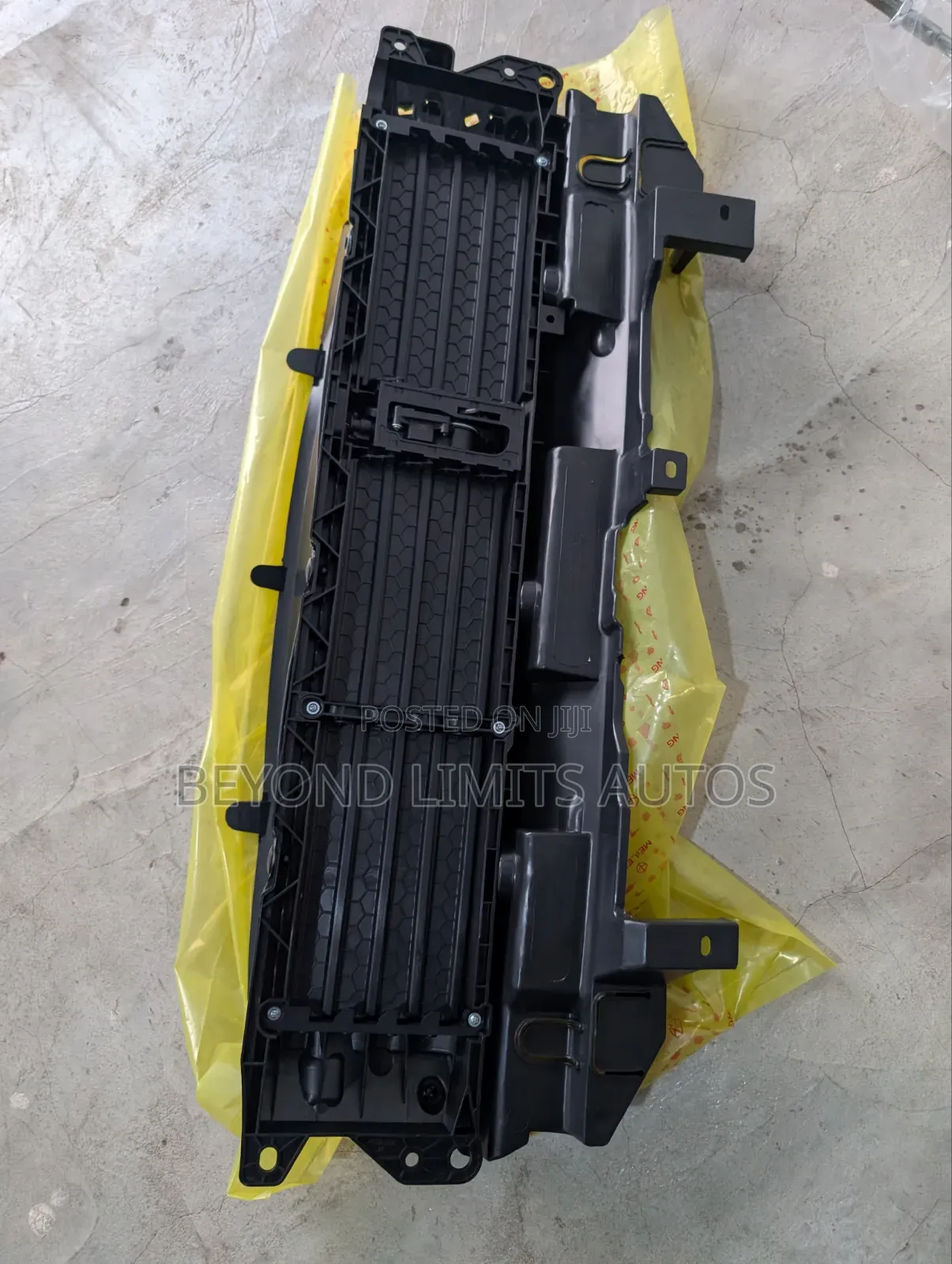 Honda Cr-v CRV 2017,2018,2019,2020,2021,2022 Shutter Grille With Motor