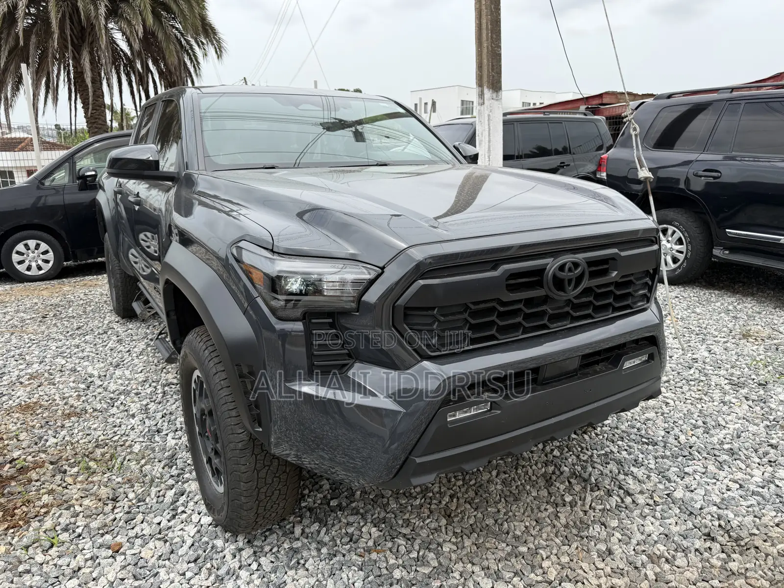 Toyota Tacoma SR5 Double Cab 5' Bed AT 2024 Gray