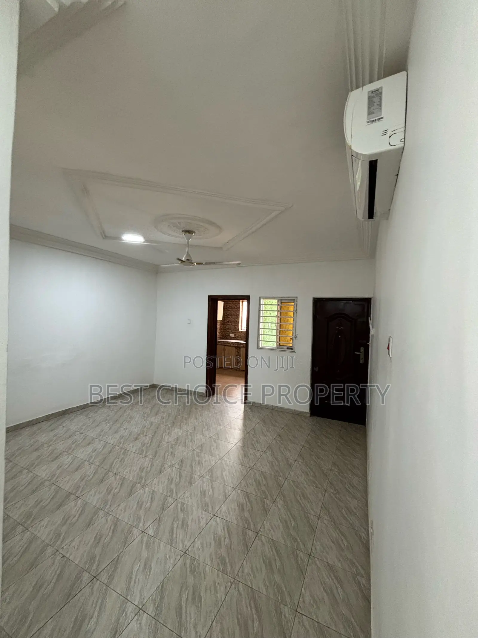 1bdrm Apartment in Lakeside for rent
