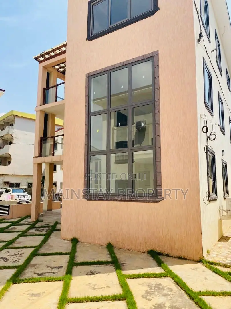 4bdrm House in Mainstay Estates, Achimota for sale
