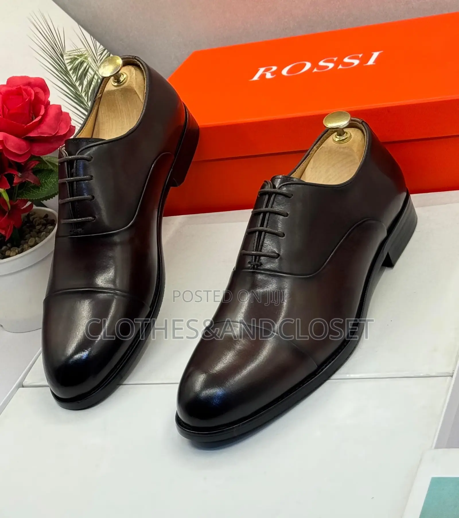 Classic Men's Black Leather Lace-Up Oxford