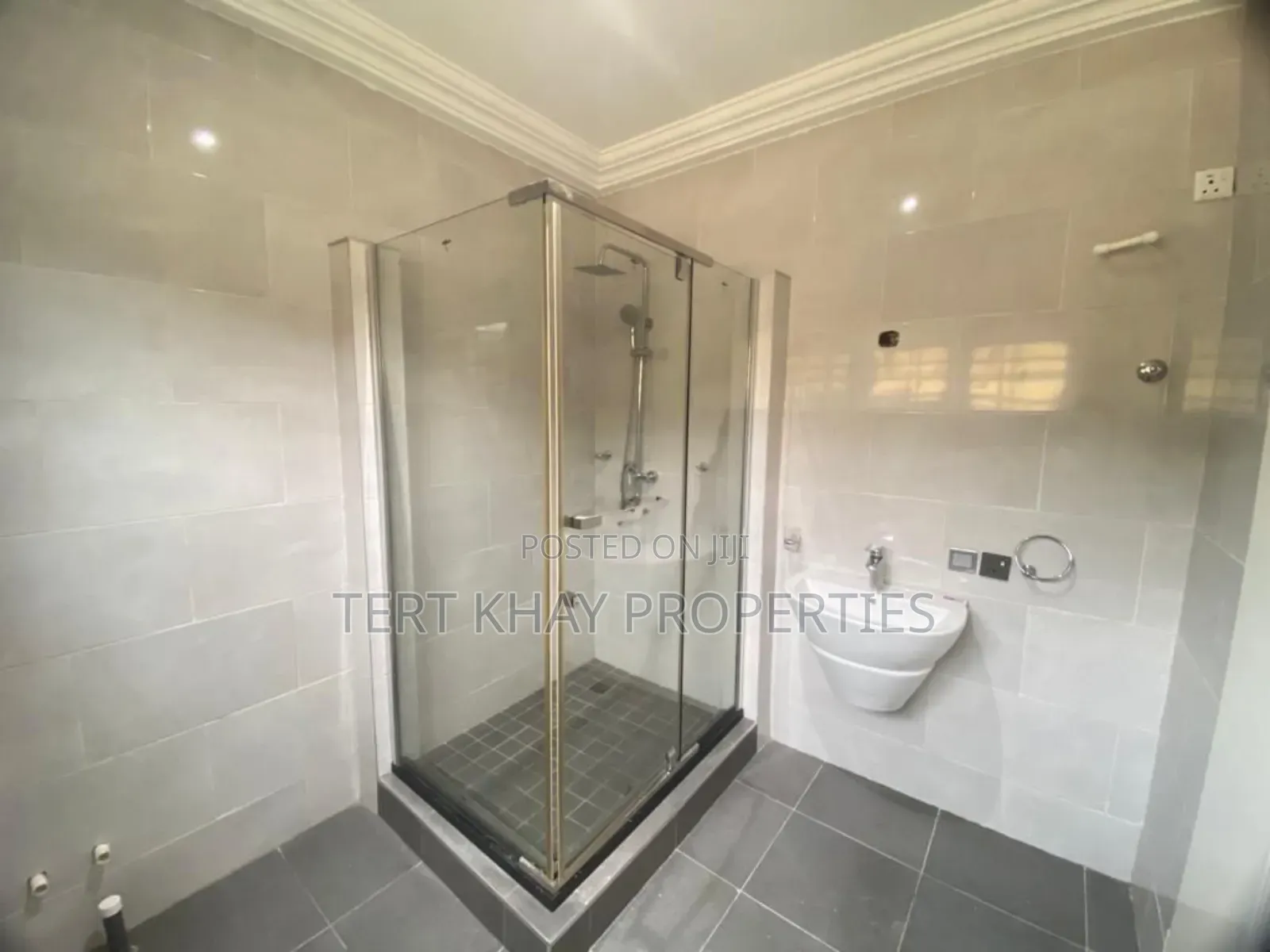 4bdrm House in Adjiringano, East Legon for rent