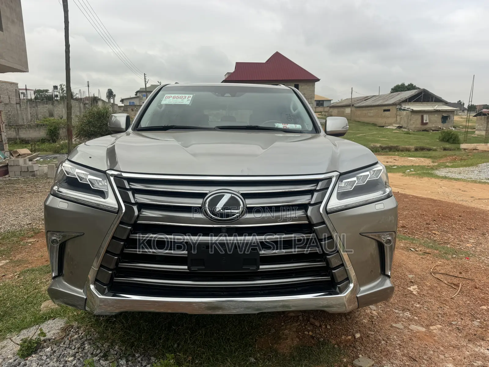 Lexus LX 570 AWD 2017 Gold