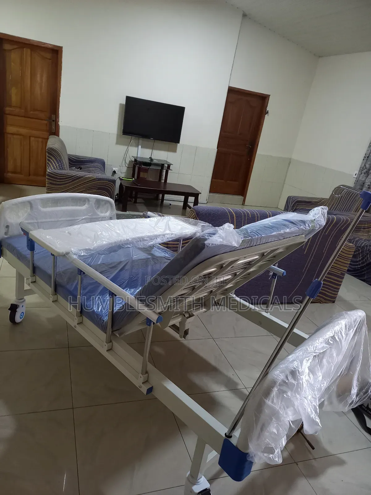 Hospital Bed 1 Crank With Mattress