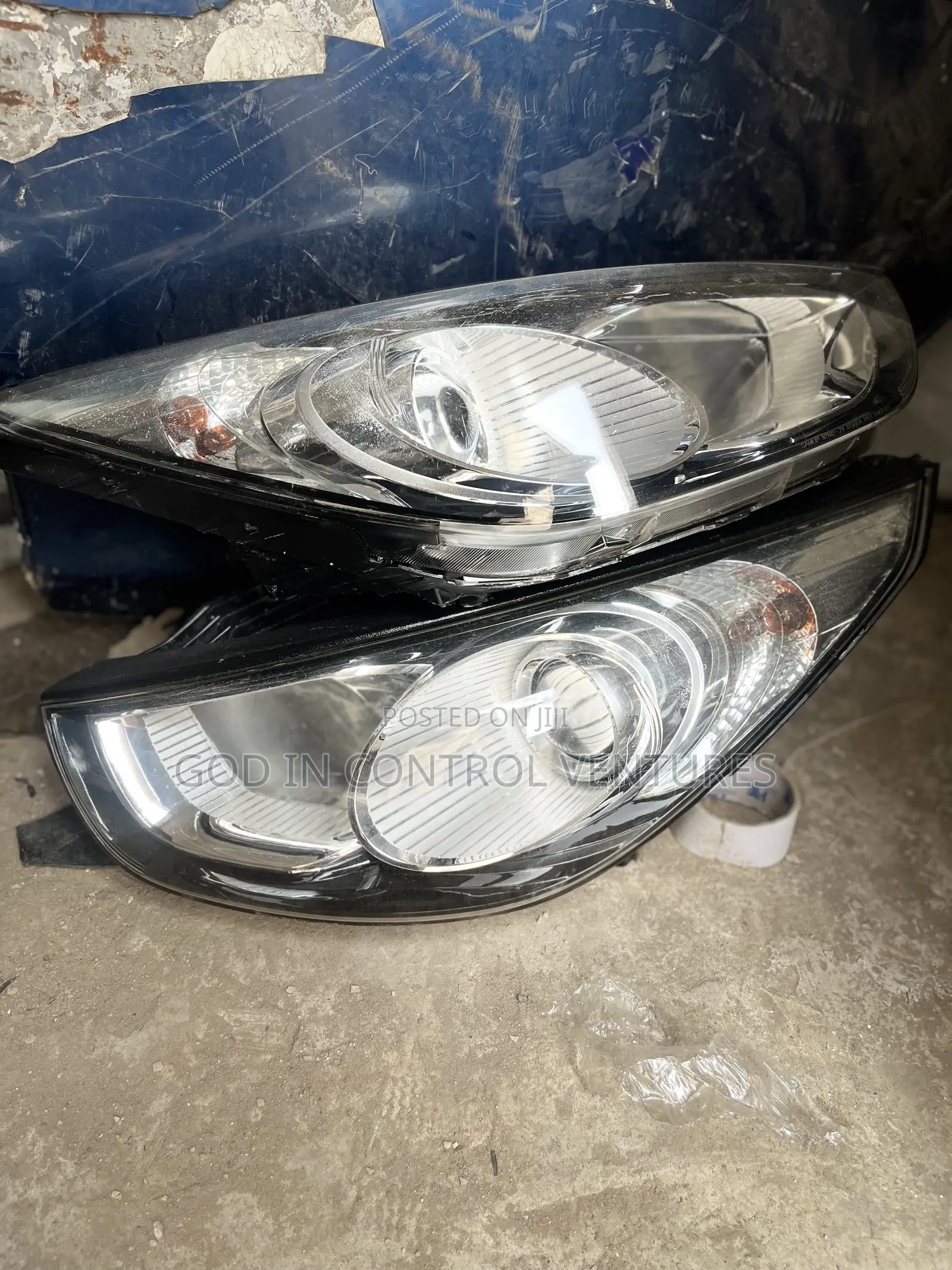 Hyundai Tucson 2012 Headlight Yolk