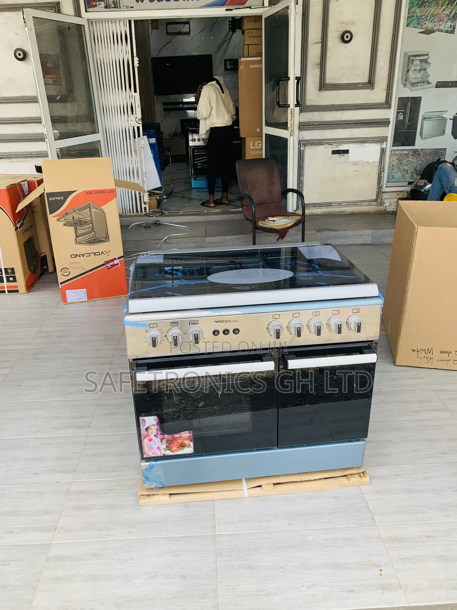 Newly Bulky Mediatech (Or Midea Tech) 60x90 Gray Cooker
