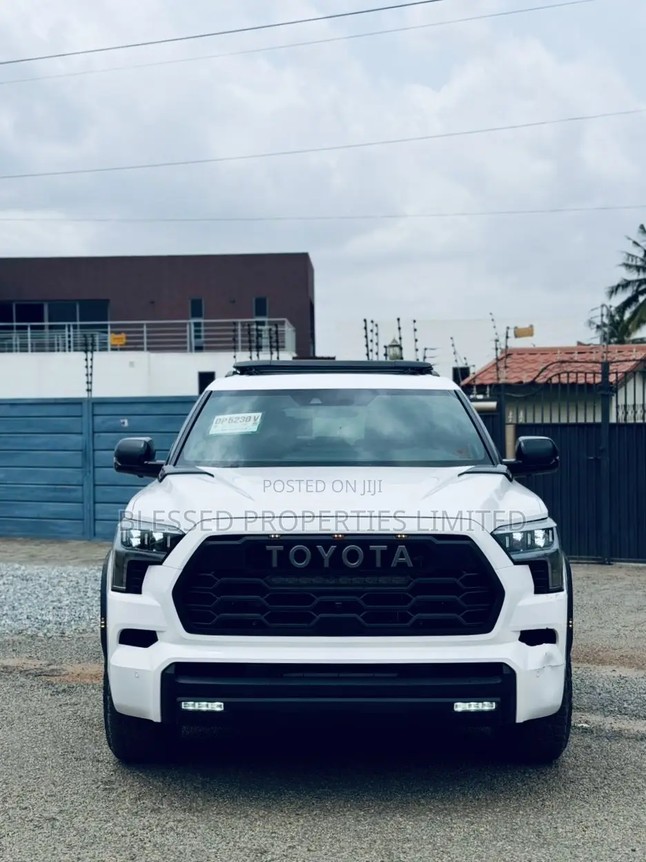 Toyota Sequoia TRD PRO 4WD 2026 White