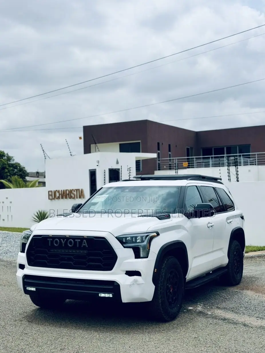 Toyota Sequoia TRD PRO 4WD 2026 White