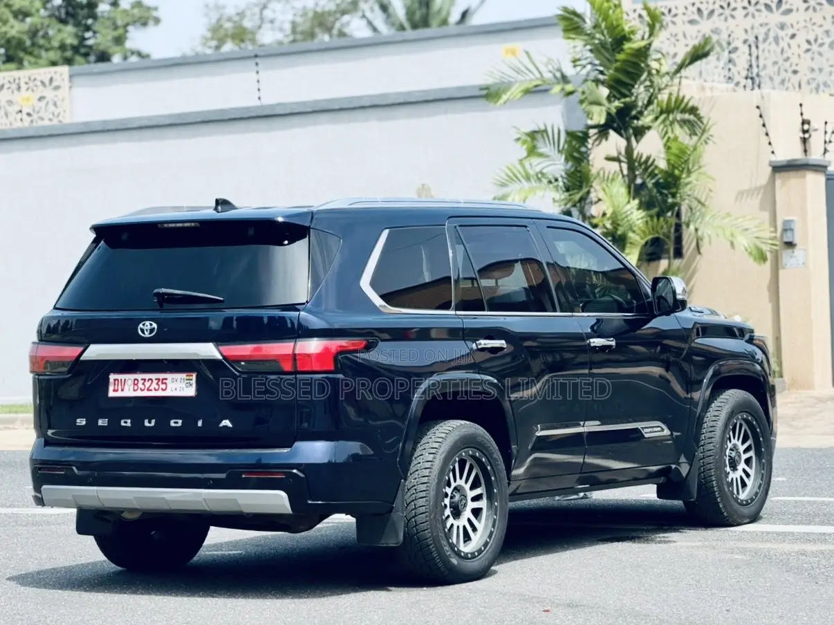Toyota Sequoia Capstone 4WD 2024 Blue