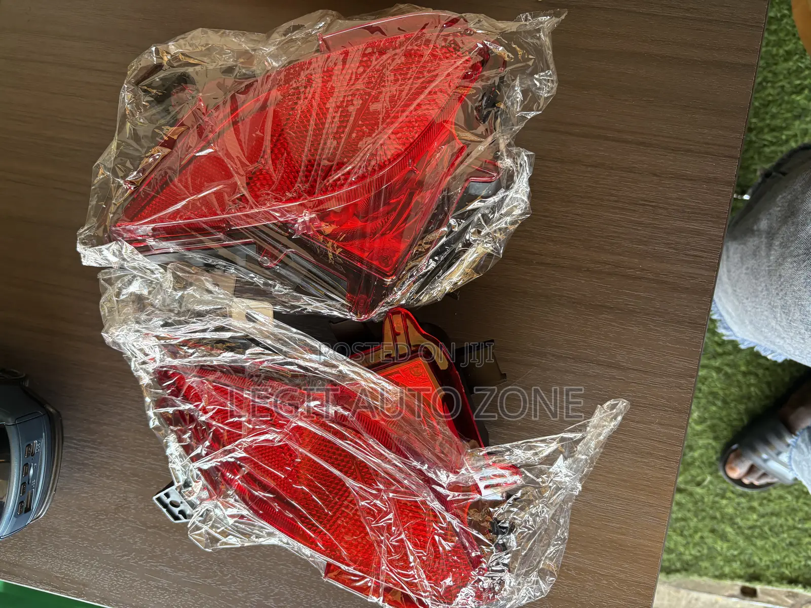 Toyota Highlander 2020,2021,2022,2023, Back Bumper Reflector