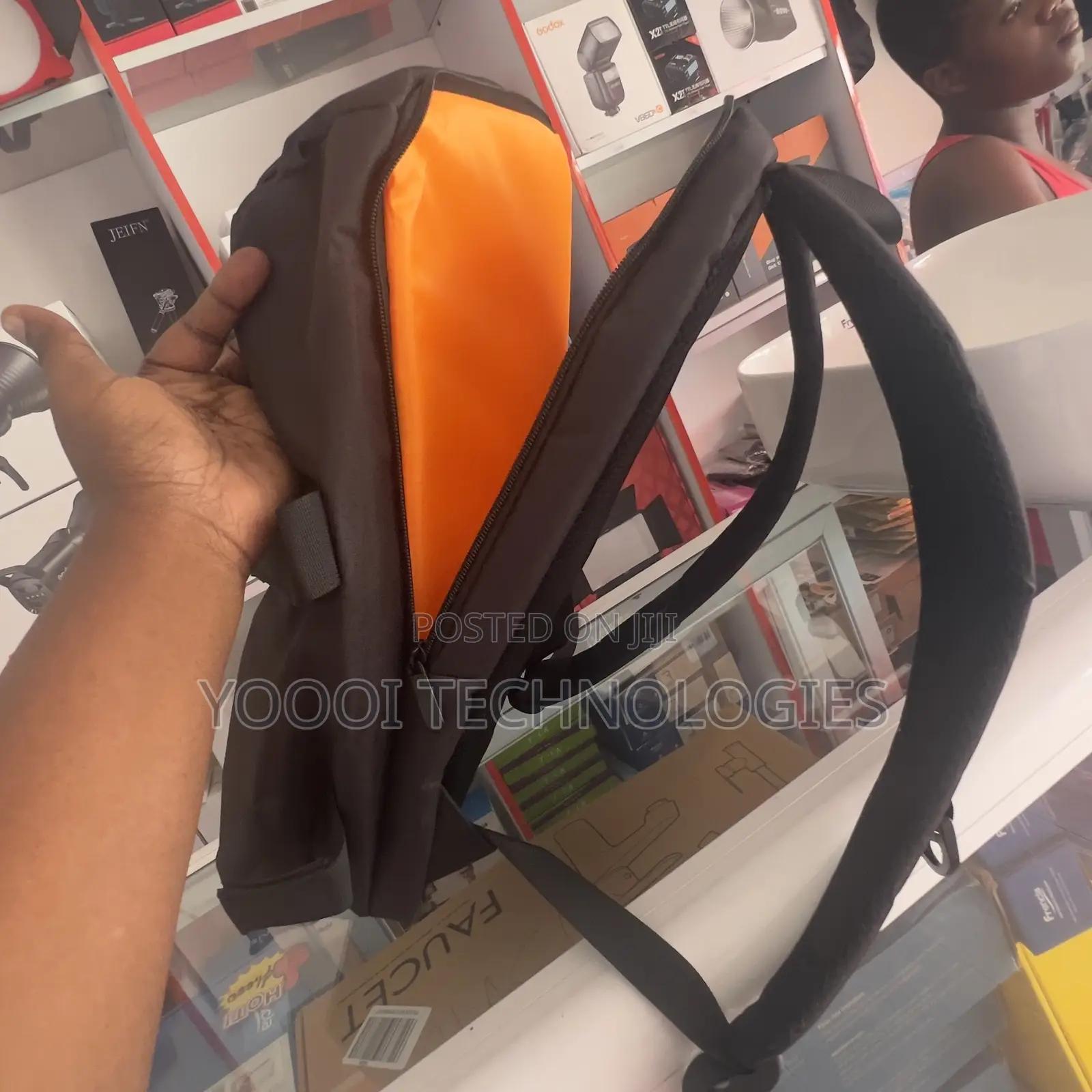 Puluz Waterproof Scratchproof Camera Backpack