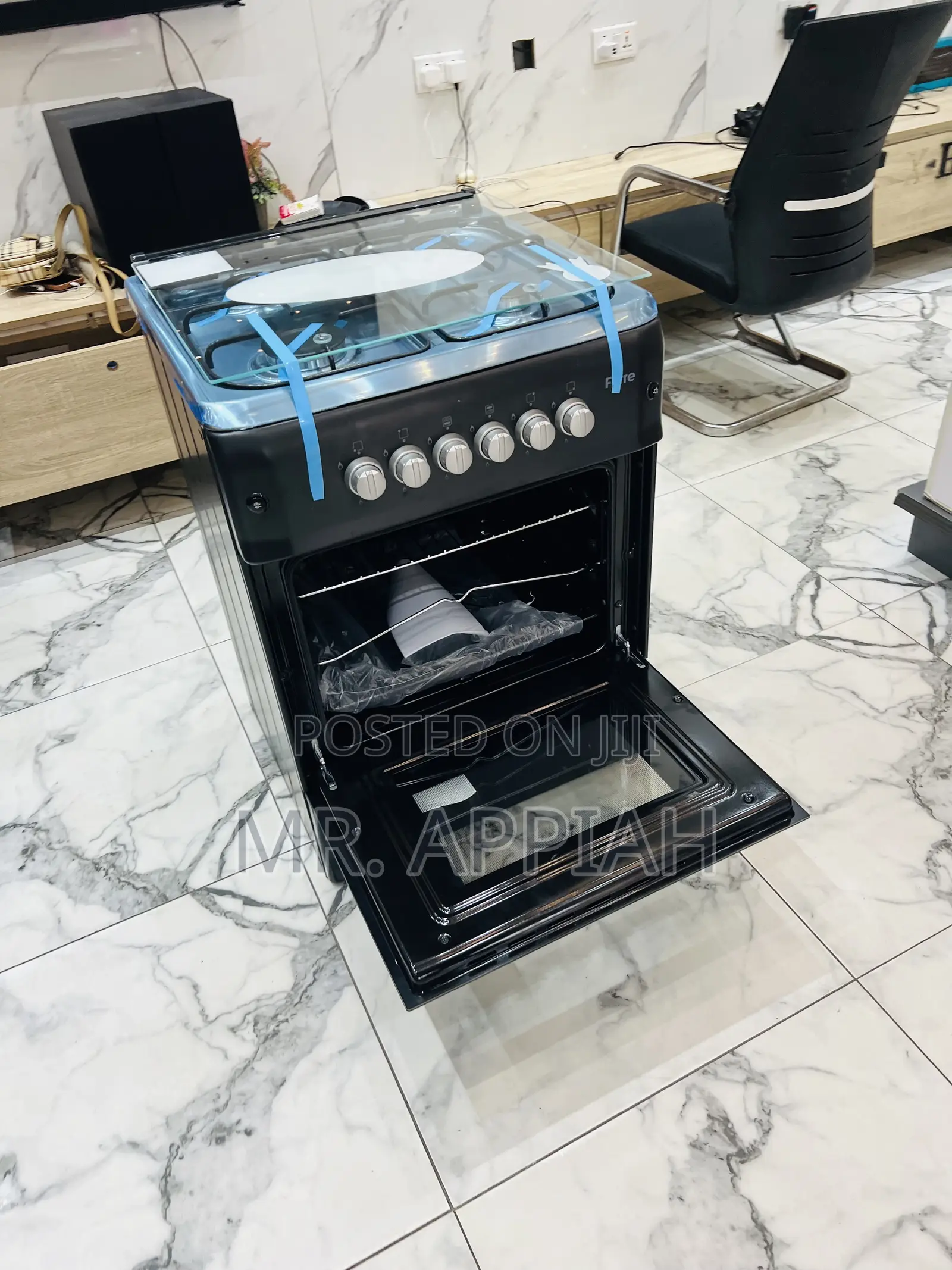 Order Quality Ferre 60x60cm 4 Gas Burner With Oven Grill(Black) 