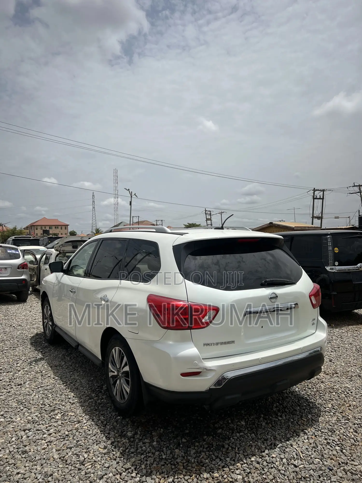 Nissan Pathfinder 2017 White