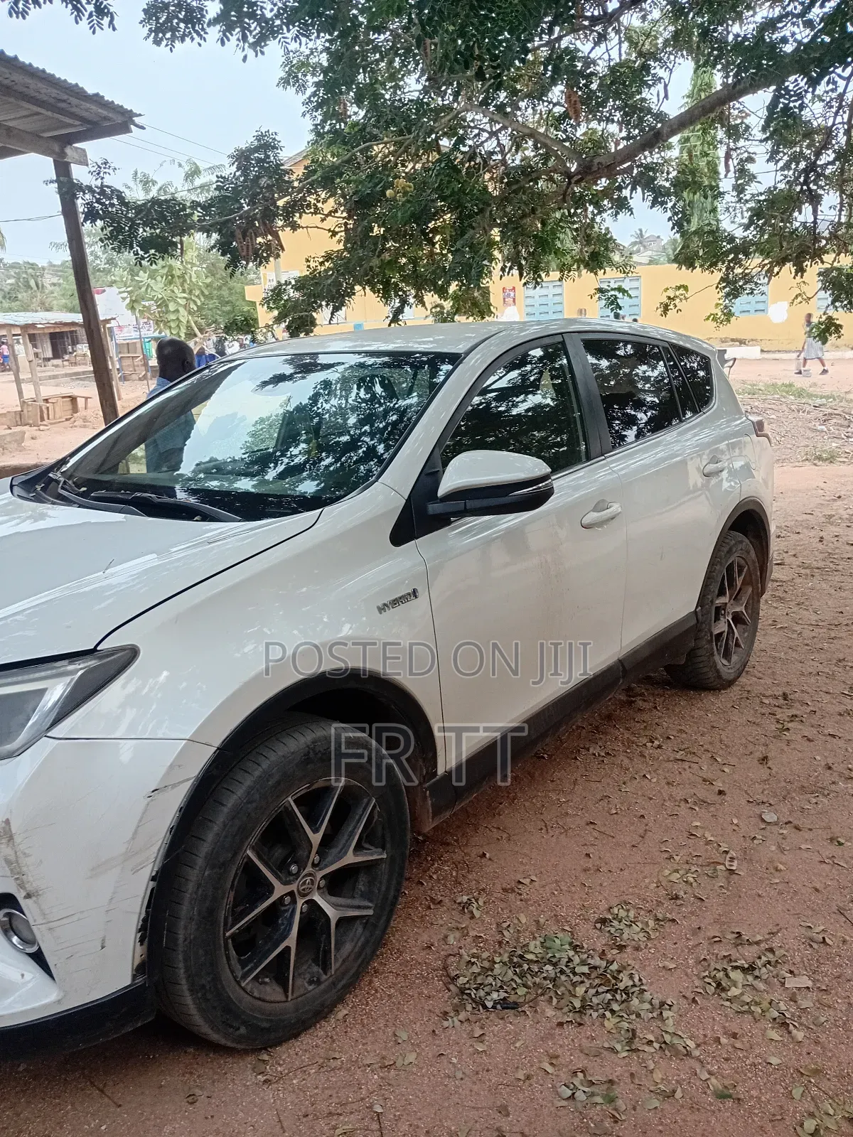 Toyota RAV4 Hybrid 2017 White