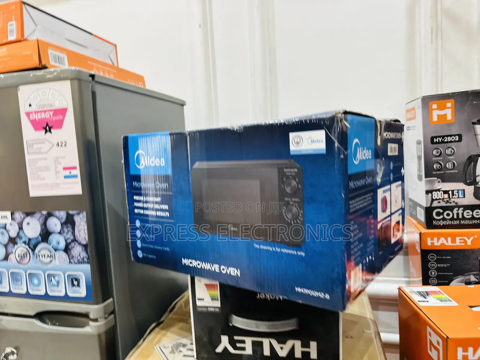 Amazing Deal on Midea Microwave Oven 20l