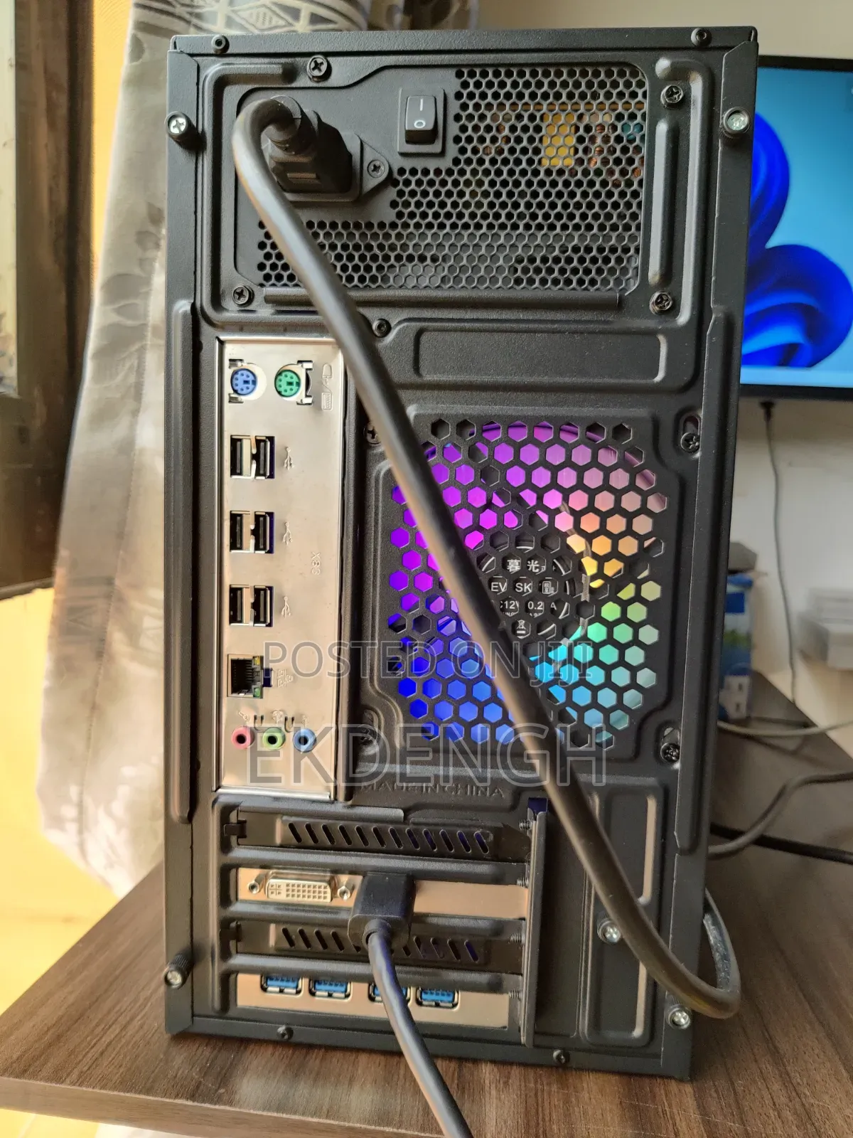 Desktop Computer 16GB Intel Xeon HDD+SSD 750GB