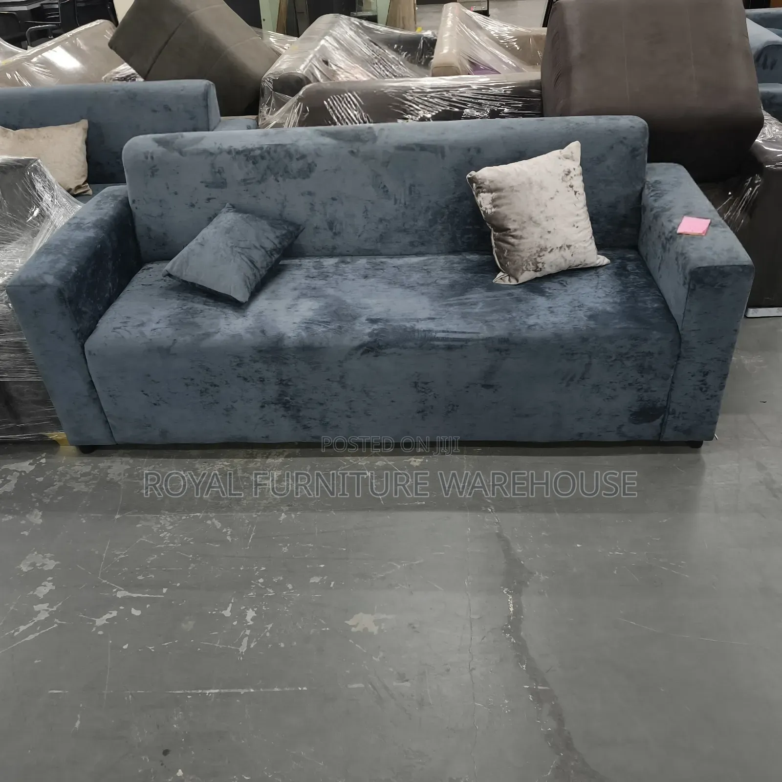 Soft-Touch Velvet Upholstery 3 in 1 Sofa