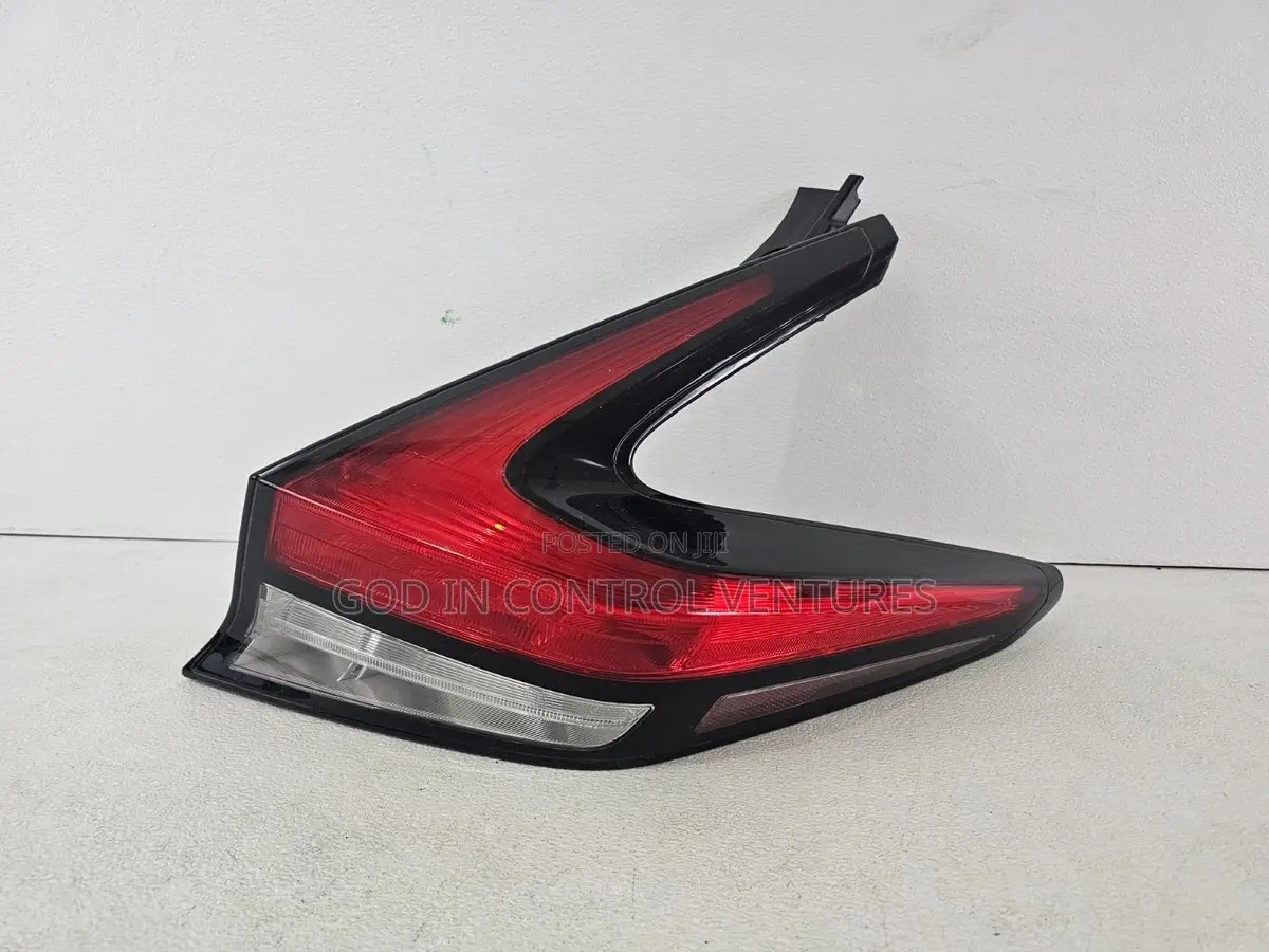 Nissan Leaf 2019 Tail Light